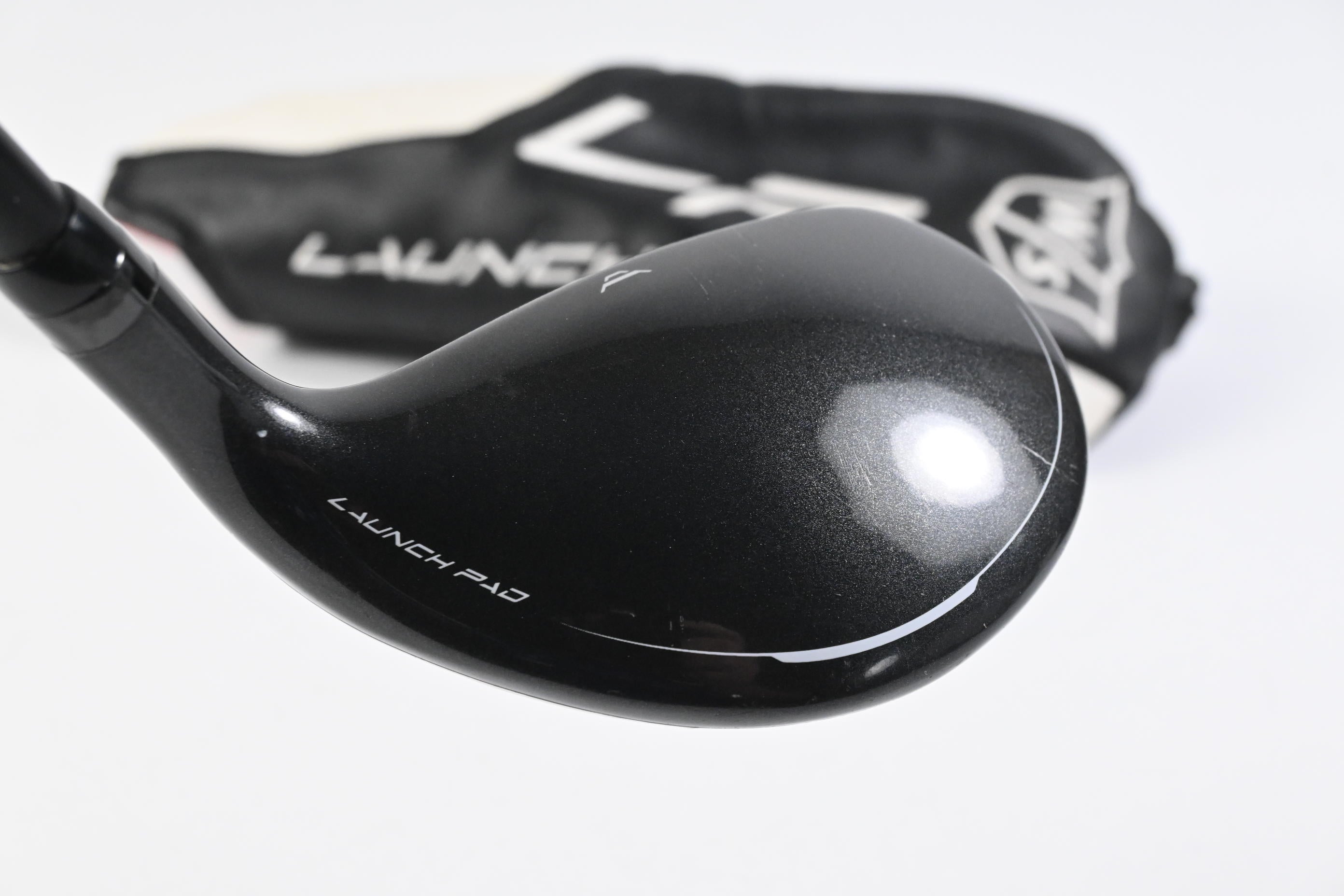 Wilson Launch Pad #3 Hybrid / 19.5 Degree / Regular Flex Helium Black 66 Shaft