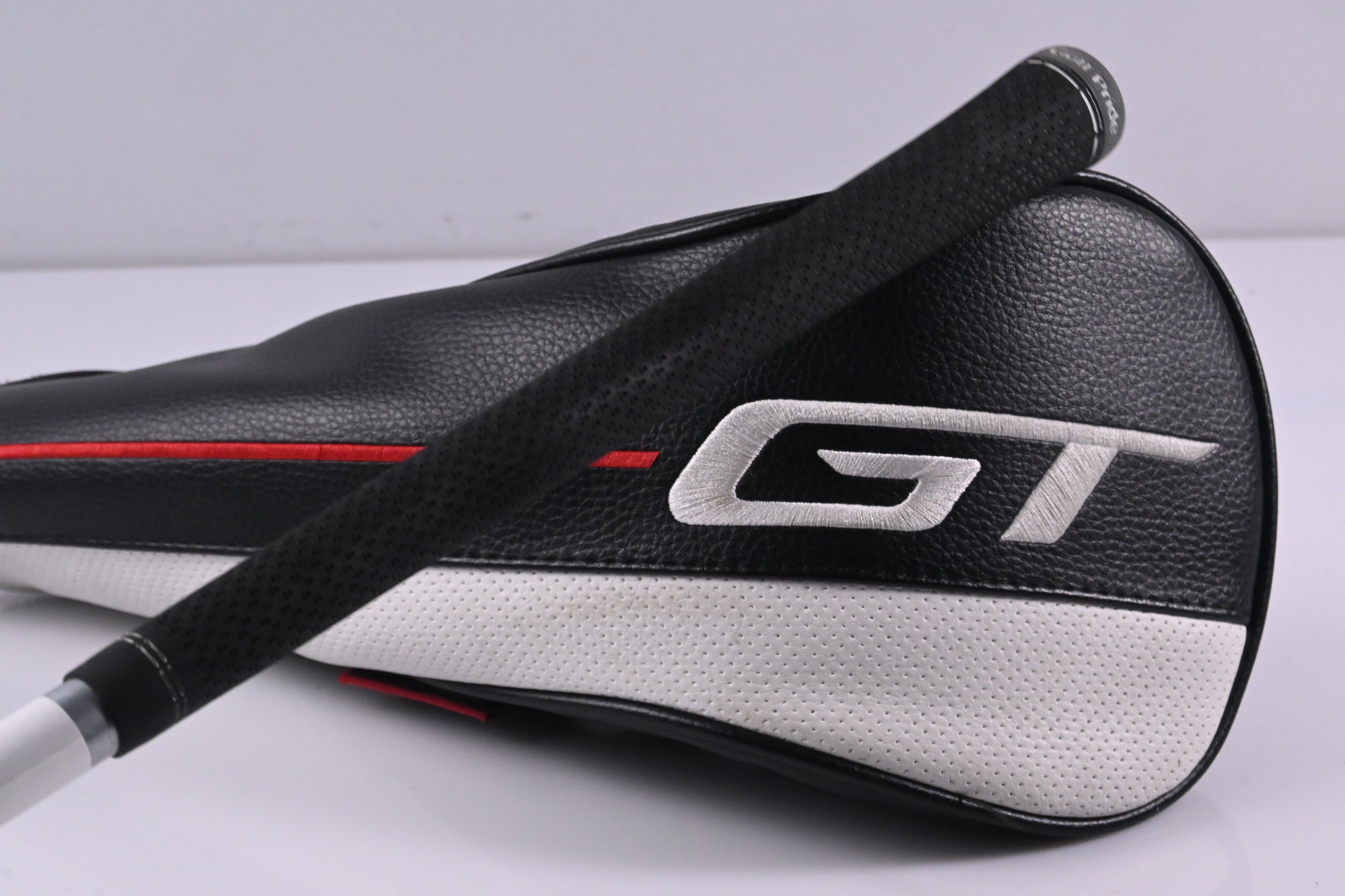 Titleist GT1 Driver / 12 Degree / Regular Flex Fujikura Air Speeder 40 Shaft