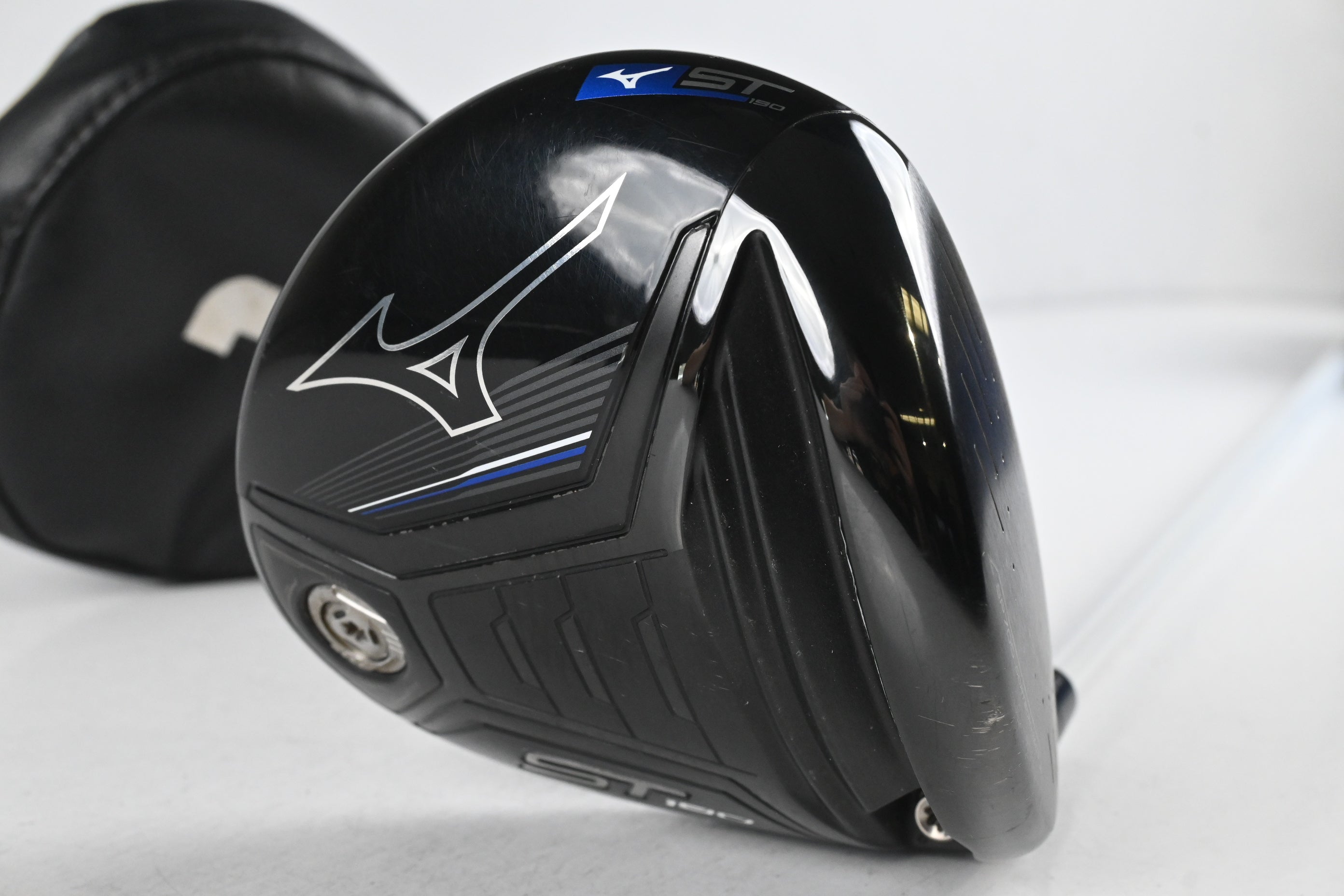 Mizuno ST190 Driver / 10.5 Degree / Stiff Flex Fujikura Atmos White 6 Shaft