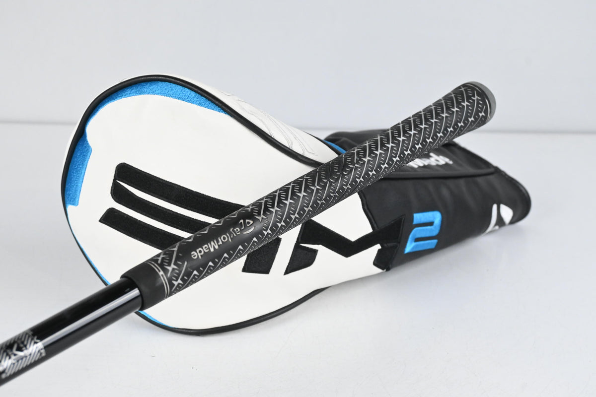 Taylormade SIM2 Driver / 10.5 Degree / Stiff Flex Kuro Kage Silver Series 60 Shaft