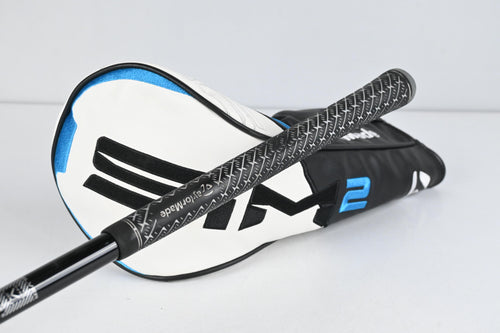 Taylormade SIM2 Driver / 10.5 Degree / Stiff Flex Kuro Kage Silver Series 60 Shaft
