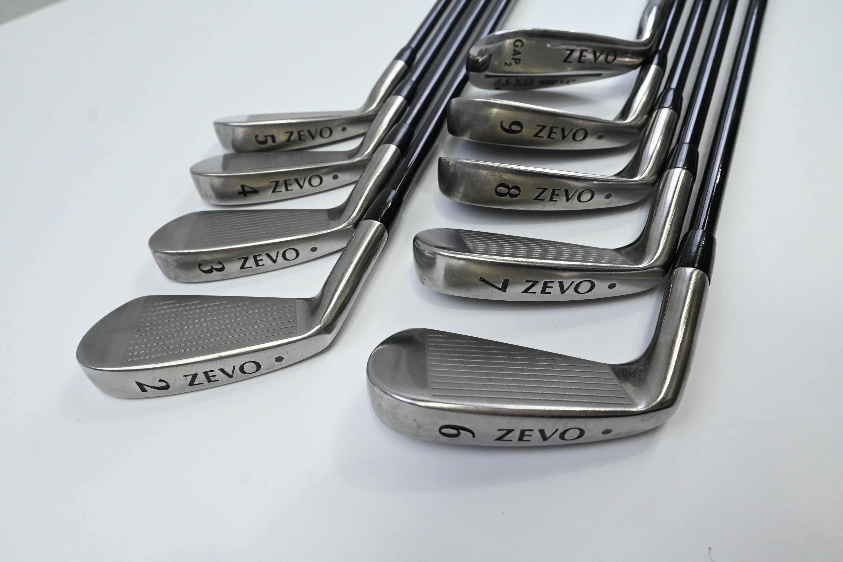 Zevo Mid-Blade Irons / 2-9+GW / Stiff Flex Zevo System Fit Graphite 9 Shafts