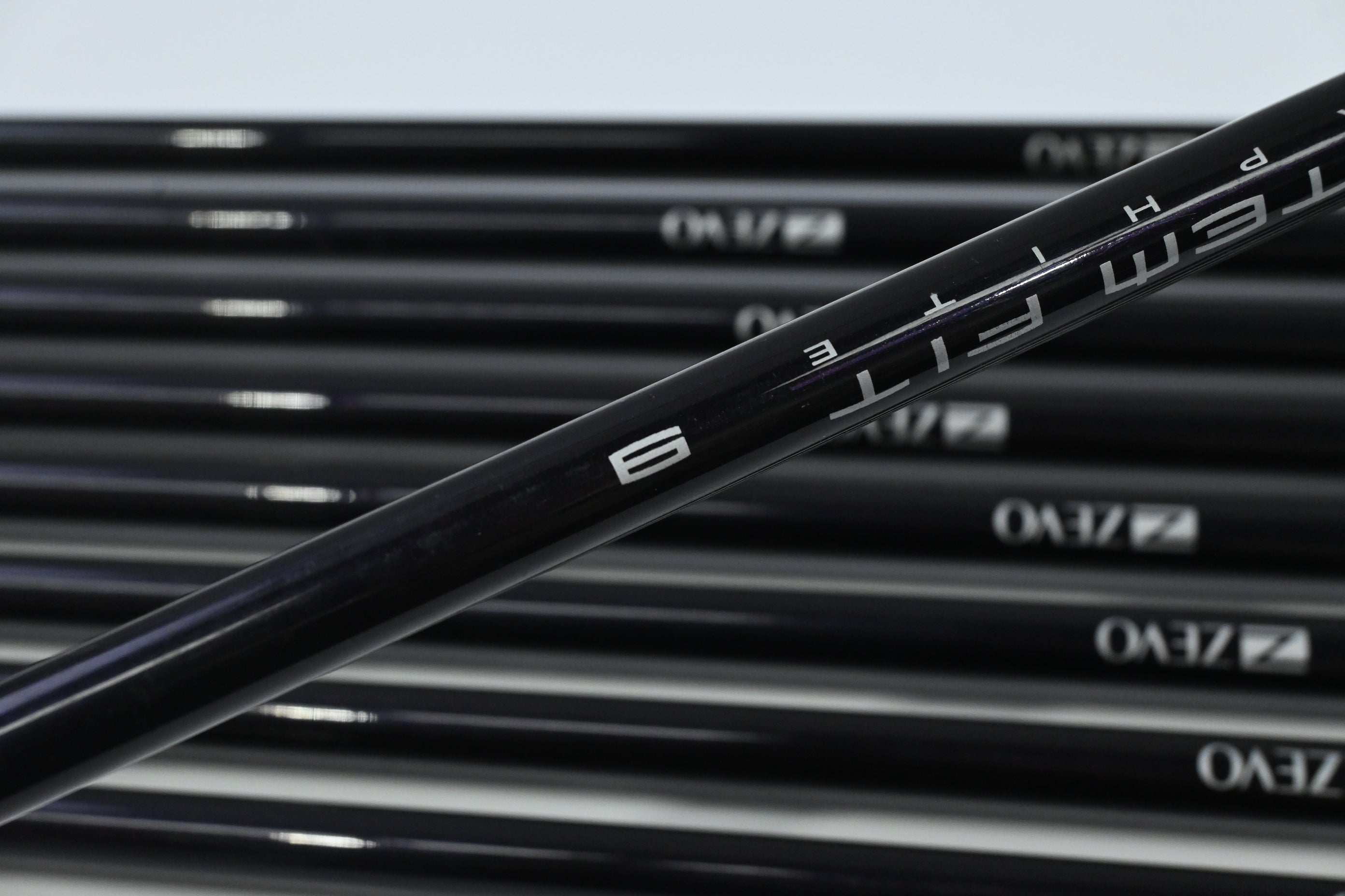 Zevo Mid-Blade Irons / 2-9+GW / Stiff Flex Zevo System Fit Graphite 9 Shafts