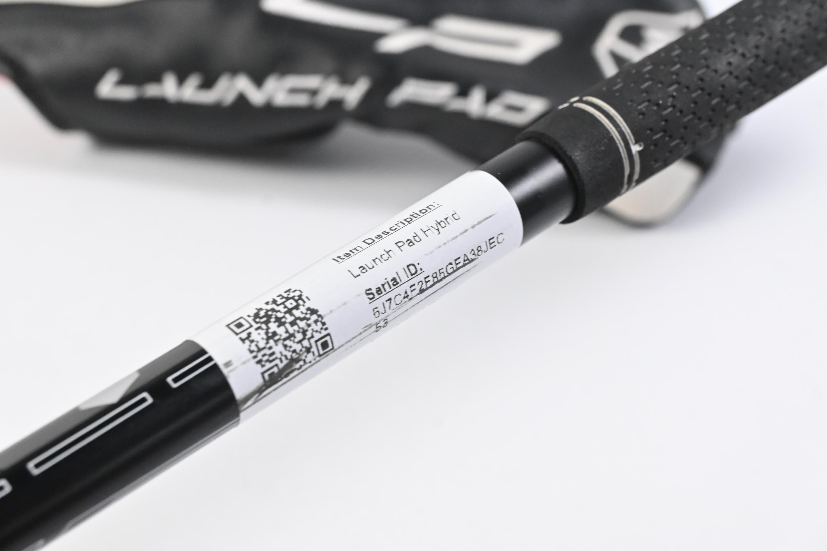 Wilson Launch Pad #3 Hybrid / 19.5 Degree / Regular Flex Helium Black 66 Shaft