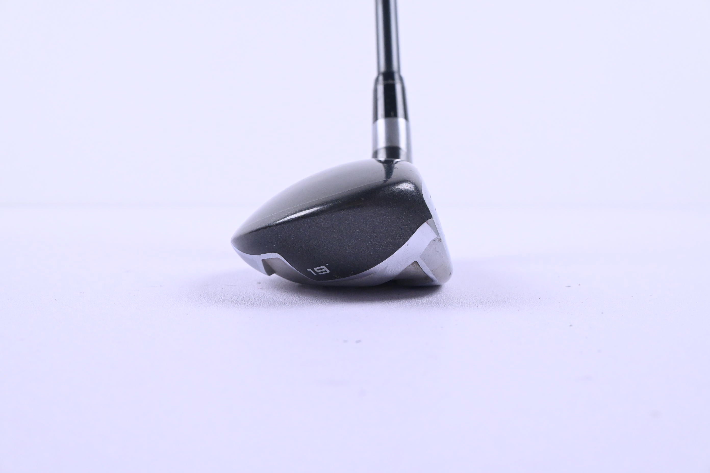 Taylormade SLDR #3 Hybrid / 19 Degree / Stiff Flex Fujikura Speeder 82h Shaft