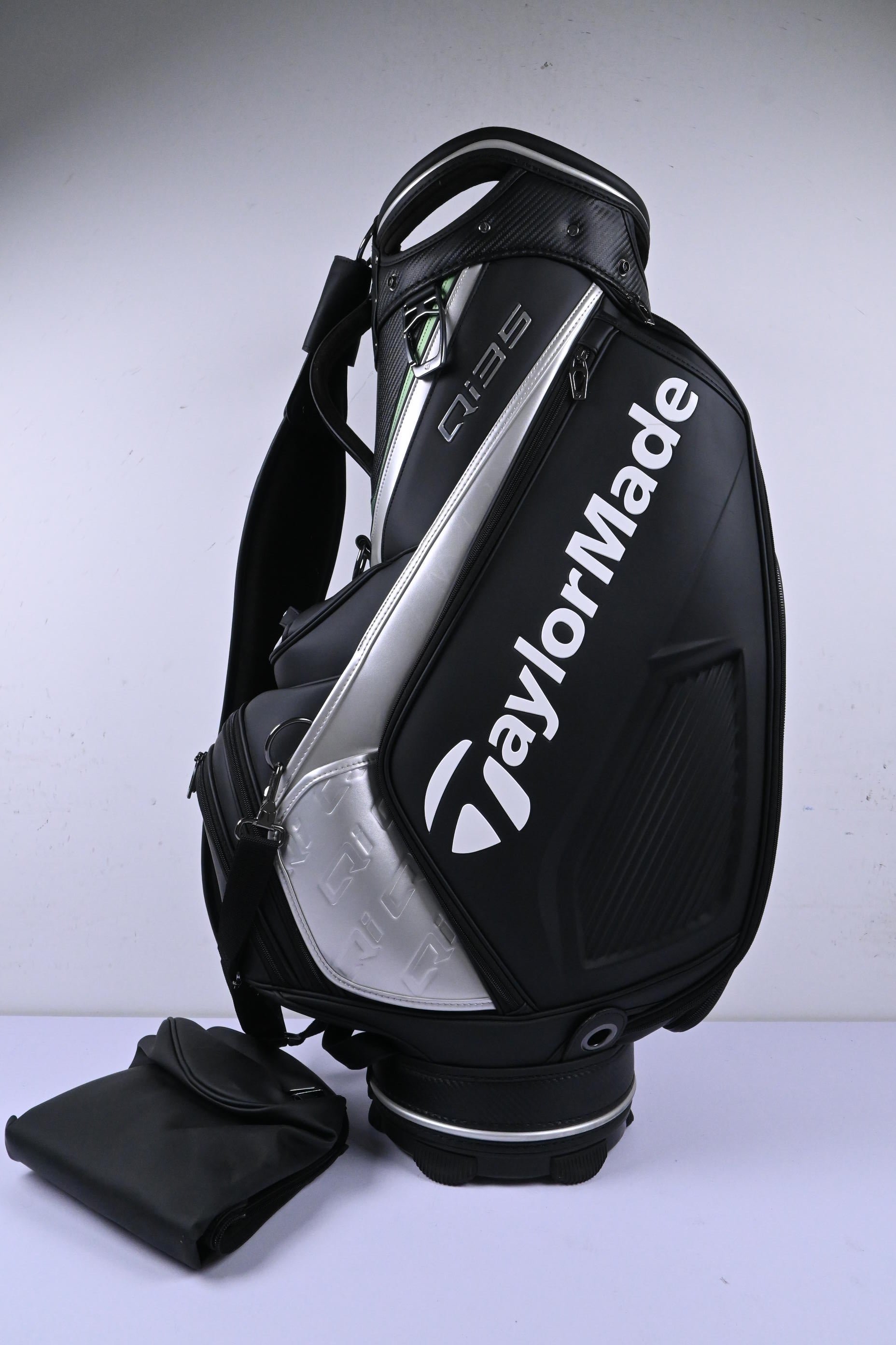 Taylormade Qi35 Tour Bag / 6-Way Divider / Black & Silver