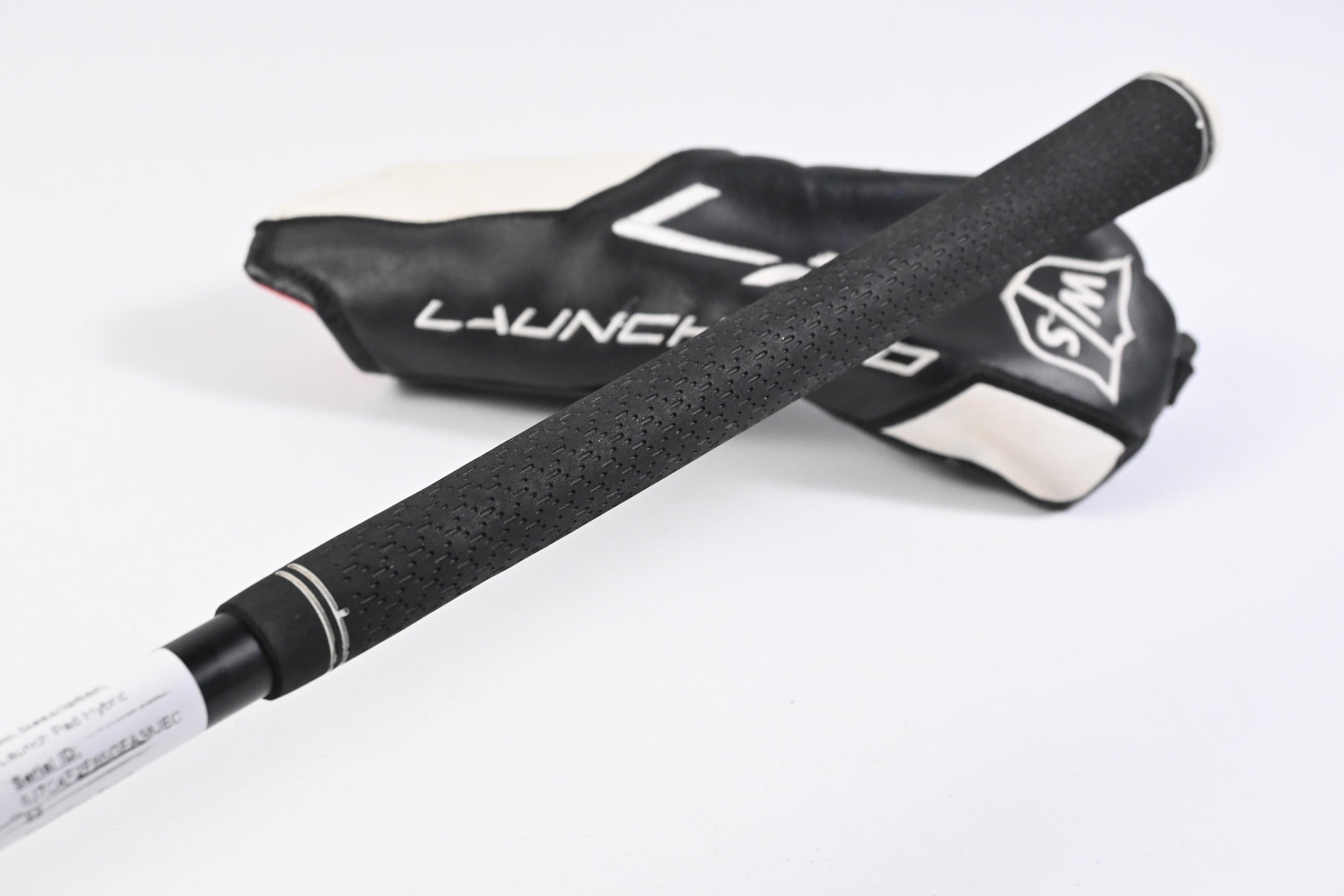 Wilson Launch Pad #3 Hybrid / 19.5 Degree / Regular Flex Helium Black 66 Shaft