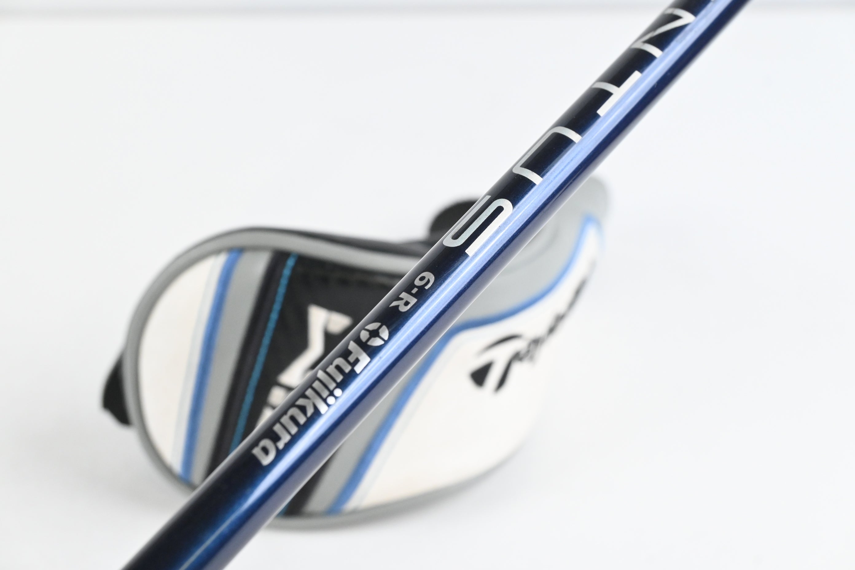 Taylormade SIM Max #3 Hybrid / 19 Degree / Regular Flex Ventus Blue 6 Shaft