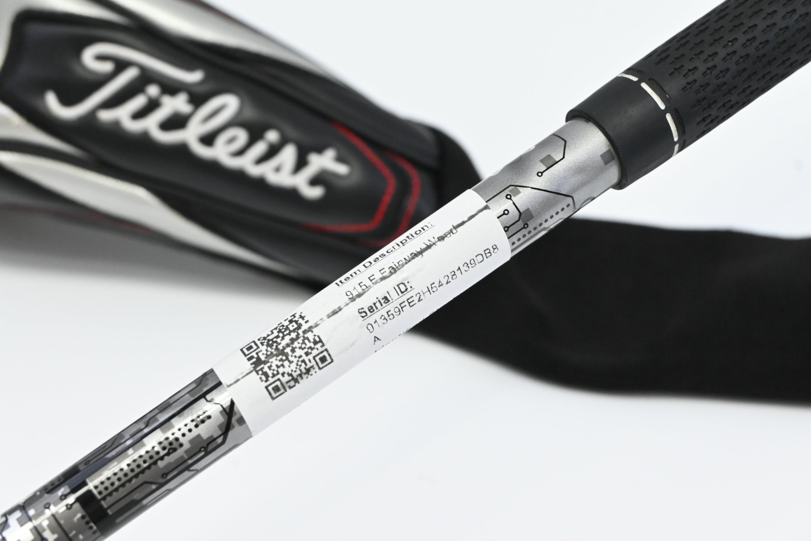 Titleist 915 F #3 Wood / 15 Degree / Stiff Flex Aldila Rogue Silver 70 Shaft