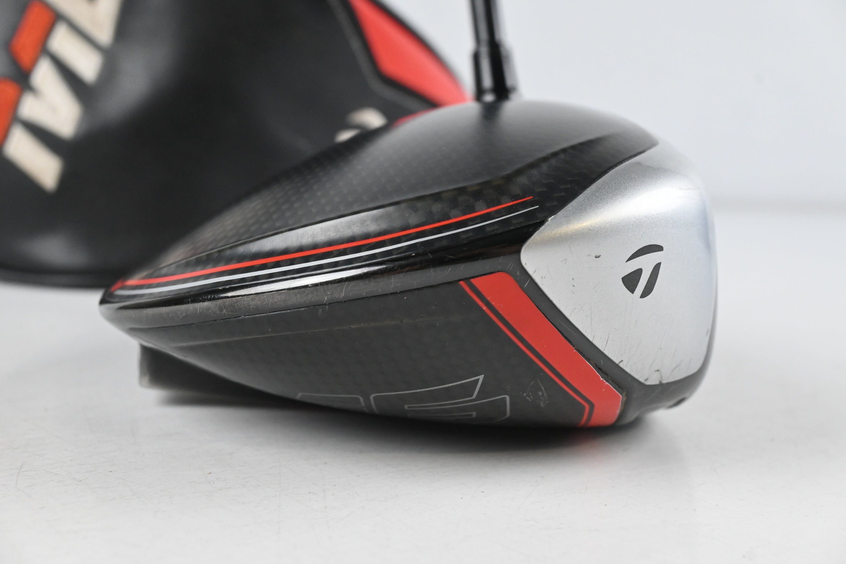 Taylormade M6 Driver / 9 Degree / Stiff Flex Fujikura Atmos White 6 Shaft