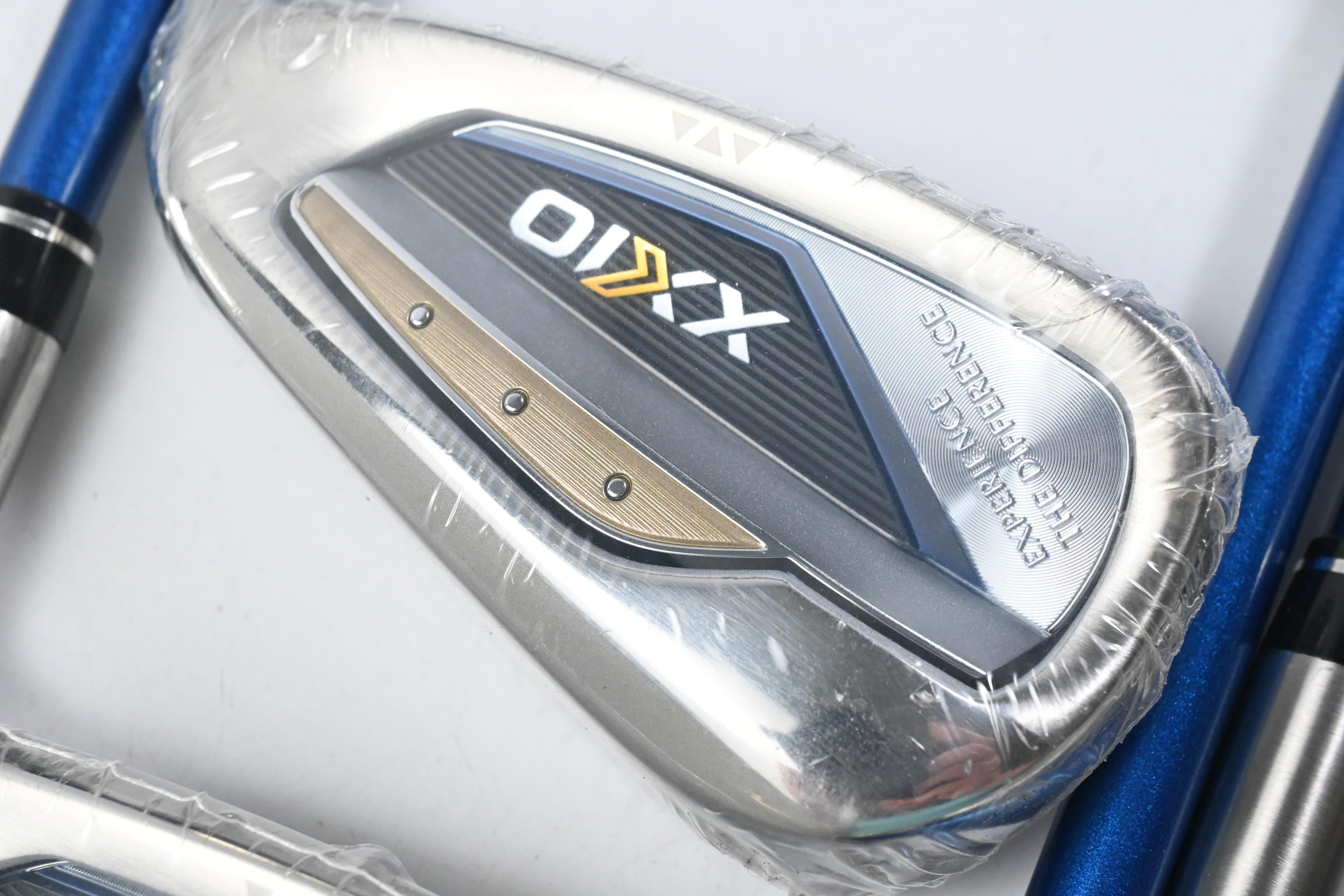 XXIO 13 Irons / 6-PW / Regular Flex XXI) MP1300 Shafts