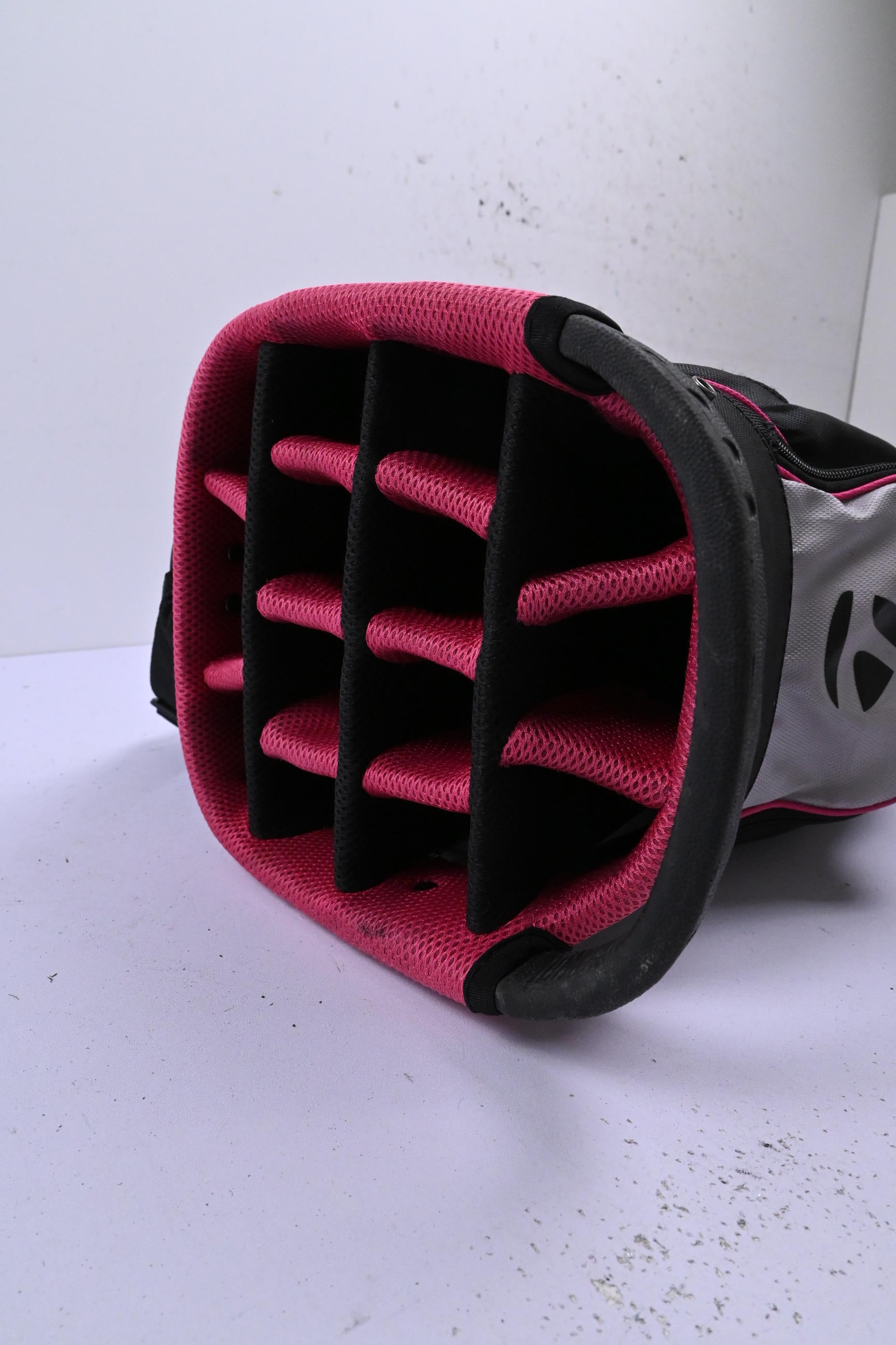 Taylormade Cart Bag / 14-Way Divider / Black, Pink & Grey