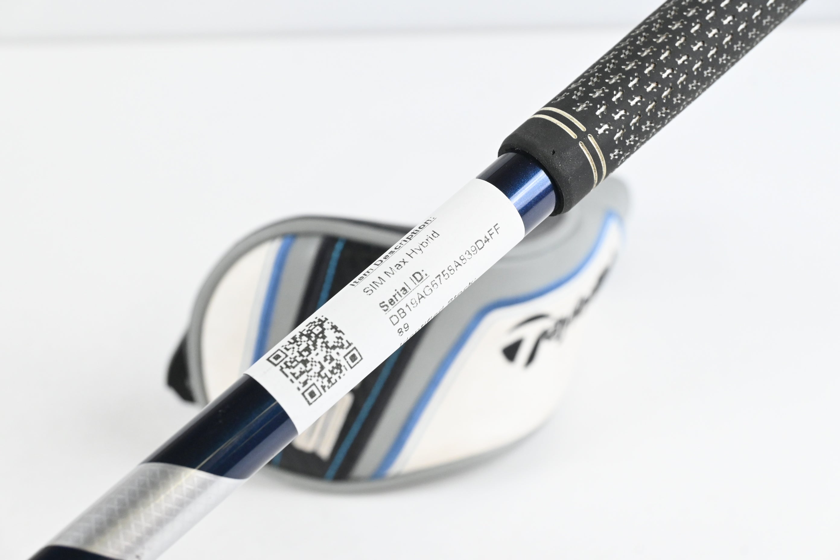 Taylormade SIM Max #3 Hybrid / 19 Degree / Regular Flex Ventus Blue 6 Shaft