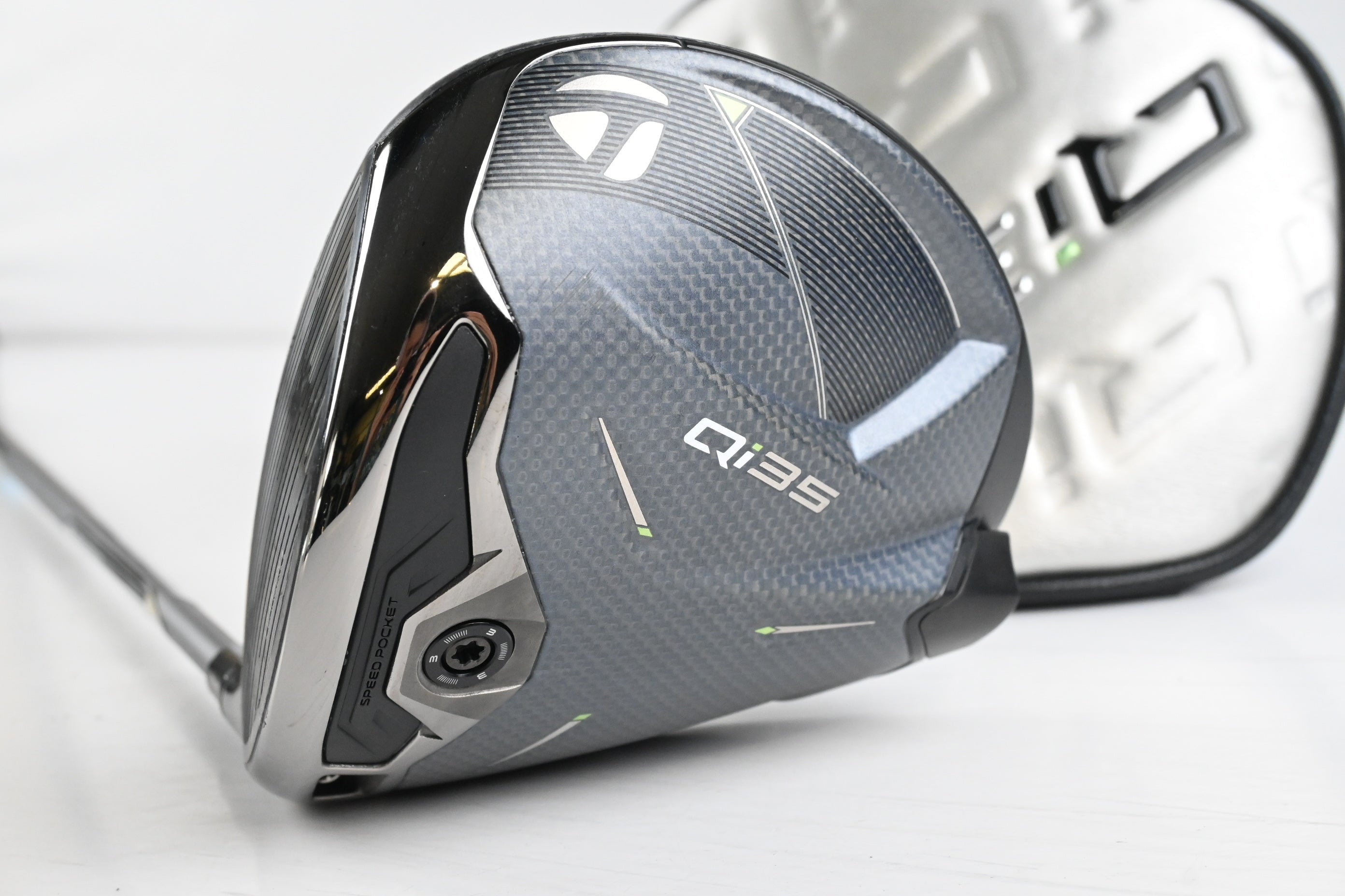 Left Hand Taylormade Qi35 Driver / 10.5 Degree / Regular Flex Air Speeder 50