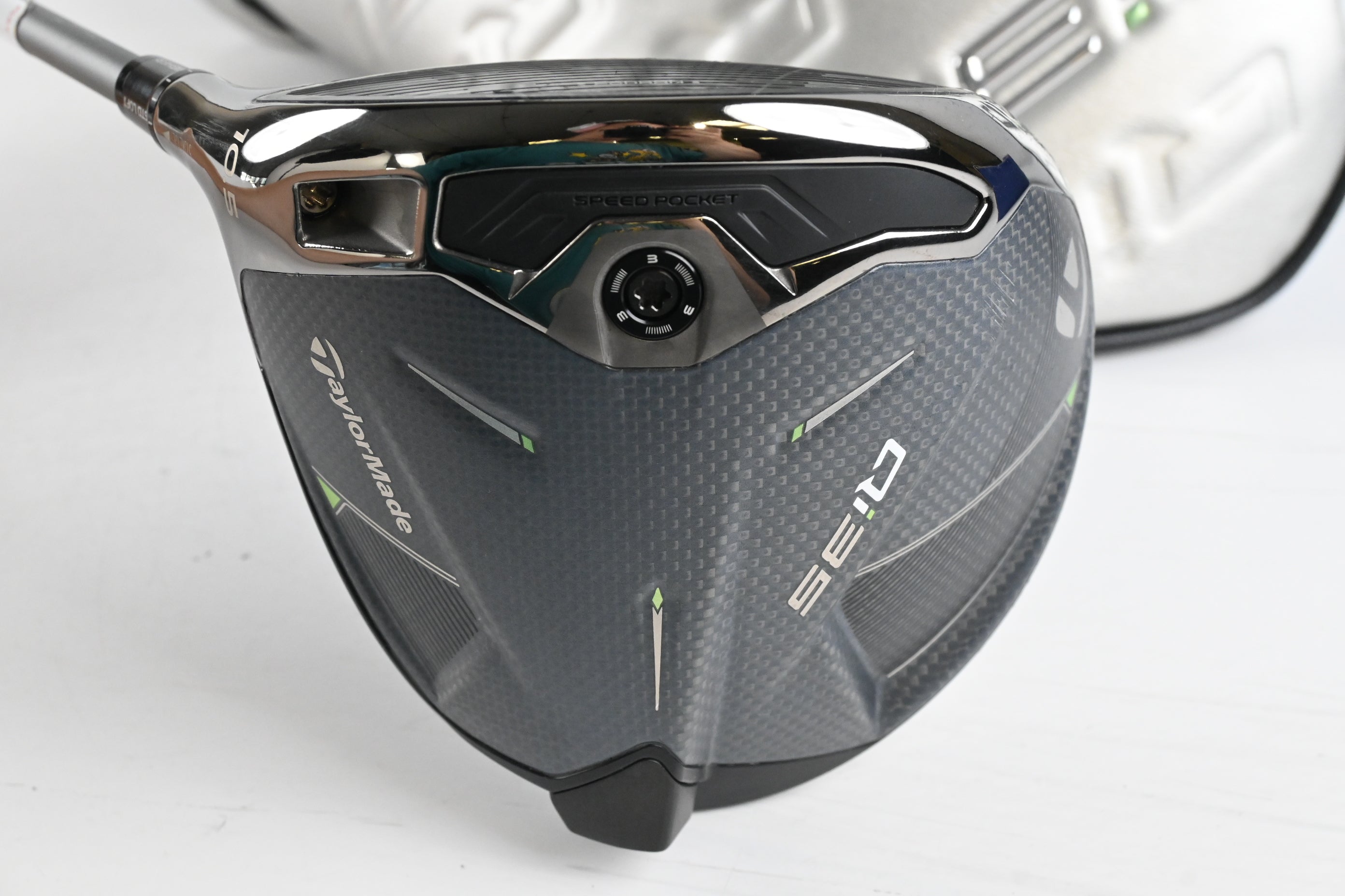 Left Hand Taylormade Qi35 Driver / 10.5 Degree / Regular Flex Air Speeder 50