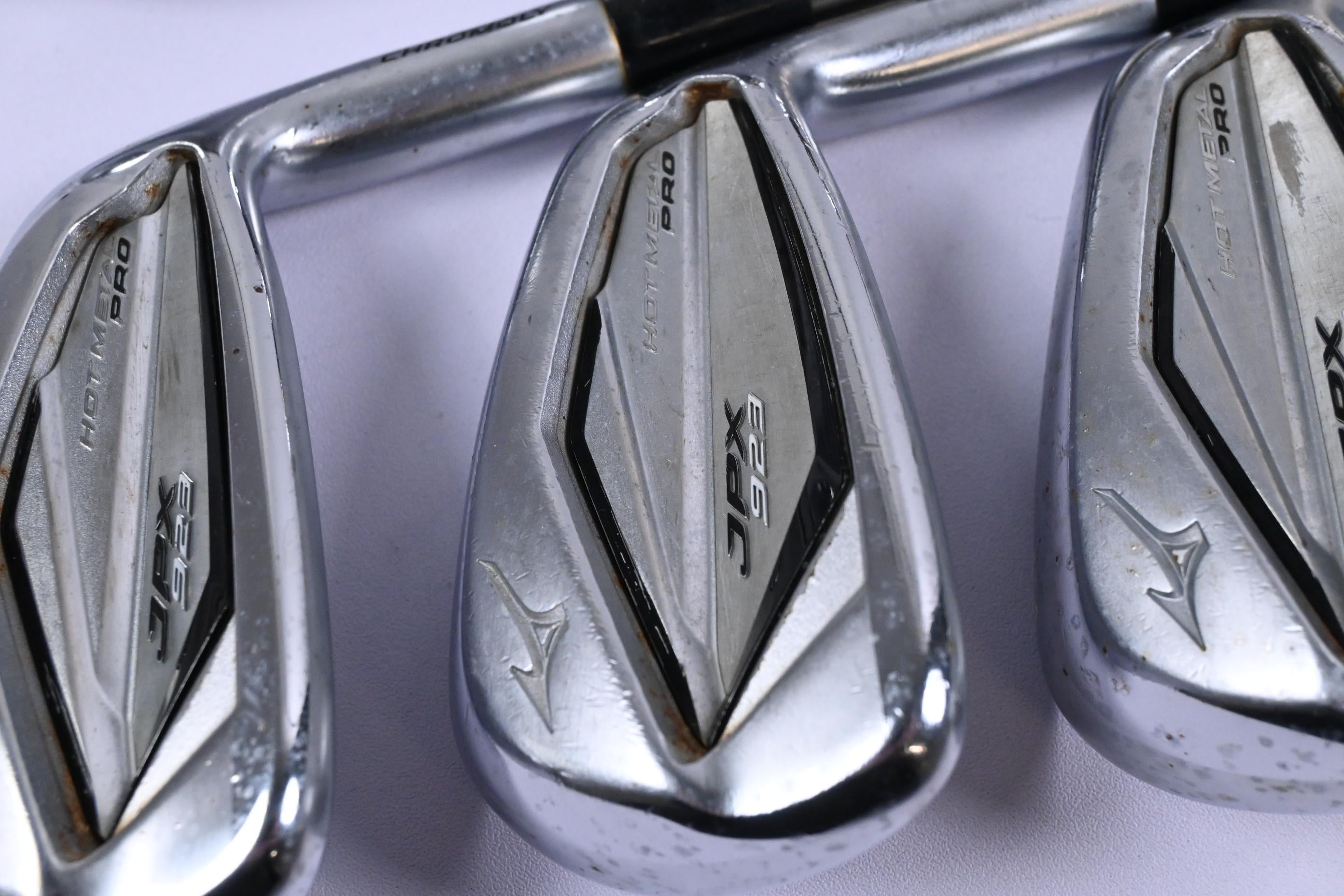 Mizuno JPX 923 Hot Metal Pro Irons / 5-PW / Regular Flex Recoil ESX 460 Shafts