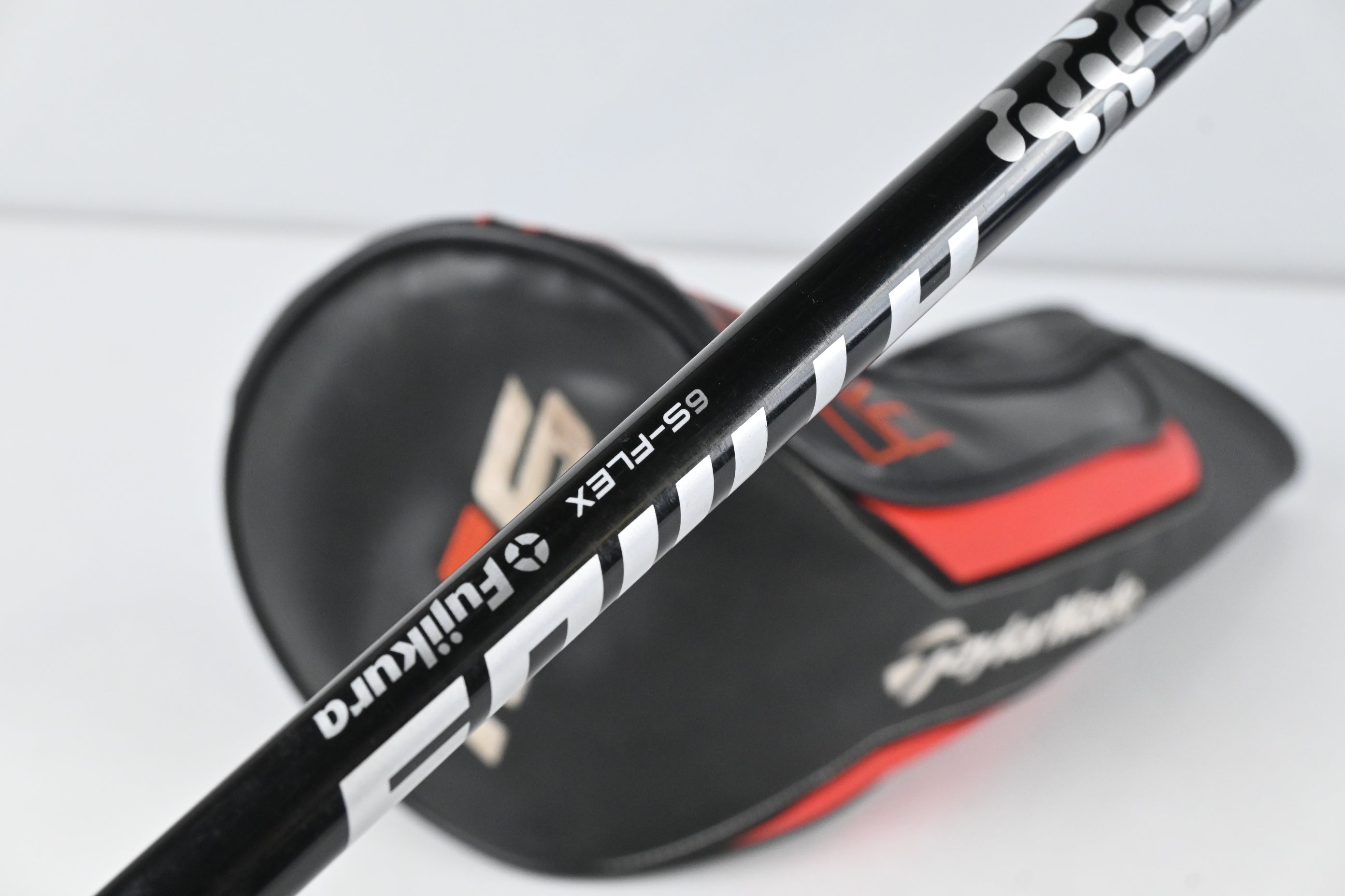 Taylormade M6 Driver / 9 Degree / Stiff Flex Fujikura Atmos White 6 Shaft