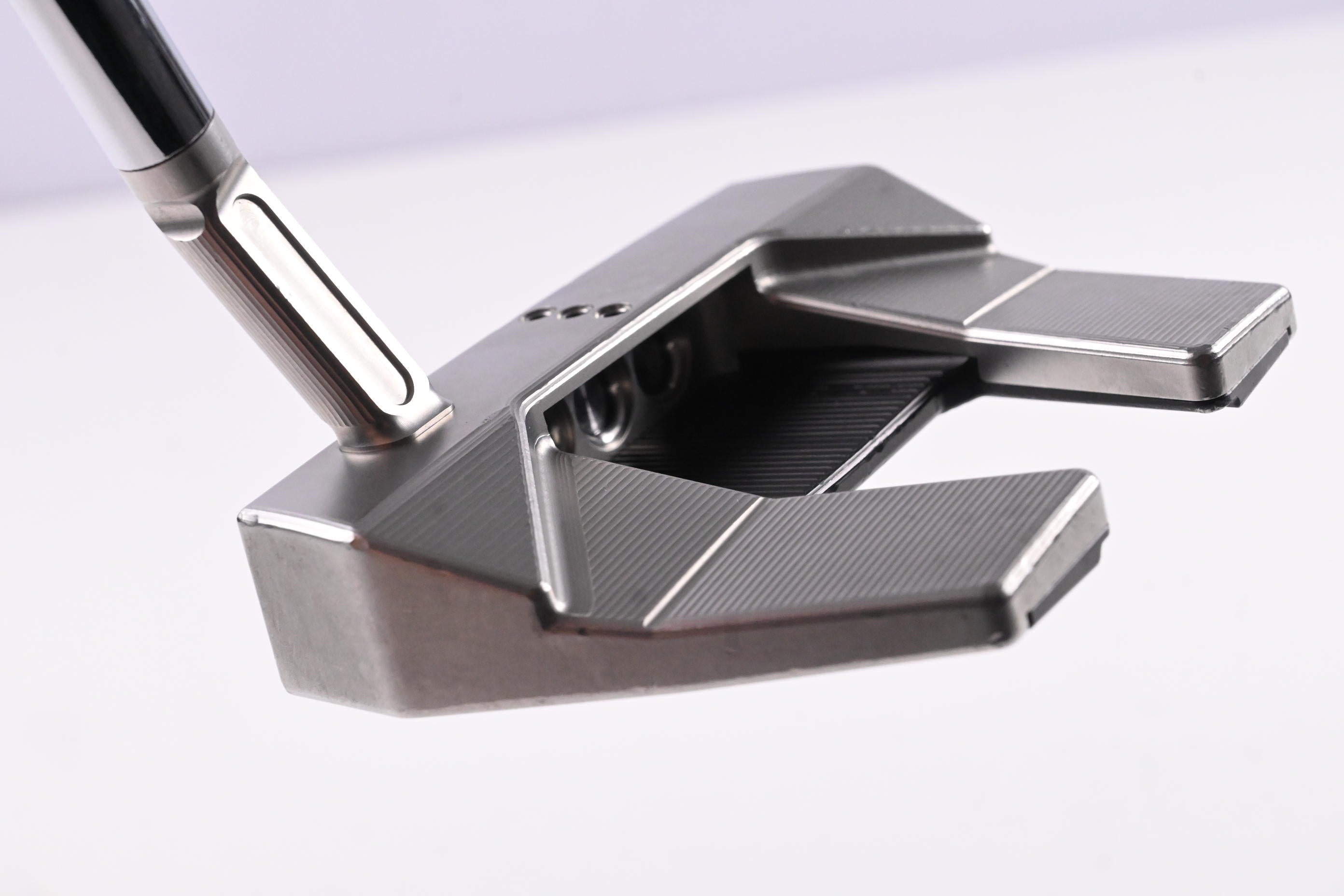Scotty Cameron 2024 Phantom 5.5 Putter / 34 Inch