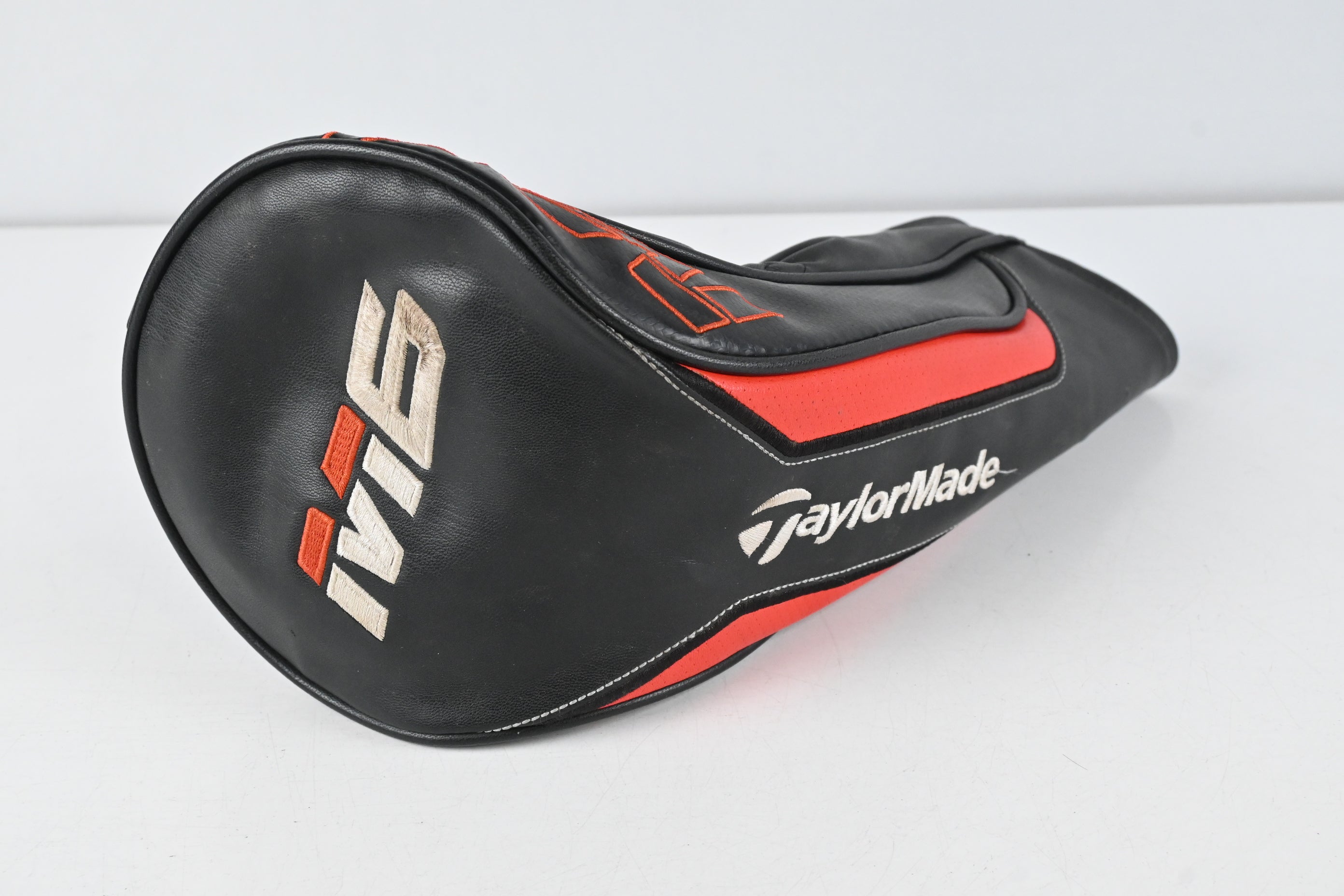 Taylormade M6 Driver / 9 Degree / Stiff Flex Fujikura Atmos White 6 Shaft