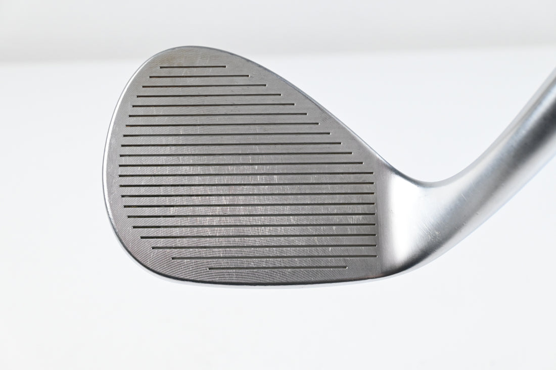 Cleveland CBX Full Face 2 Sand Wedge / 54 Degree / Wedge Flex Dynamic Gold Shaft