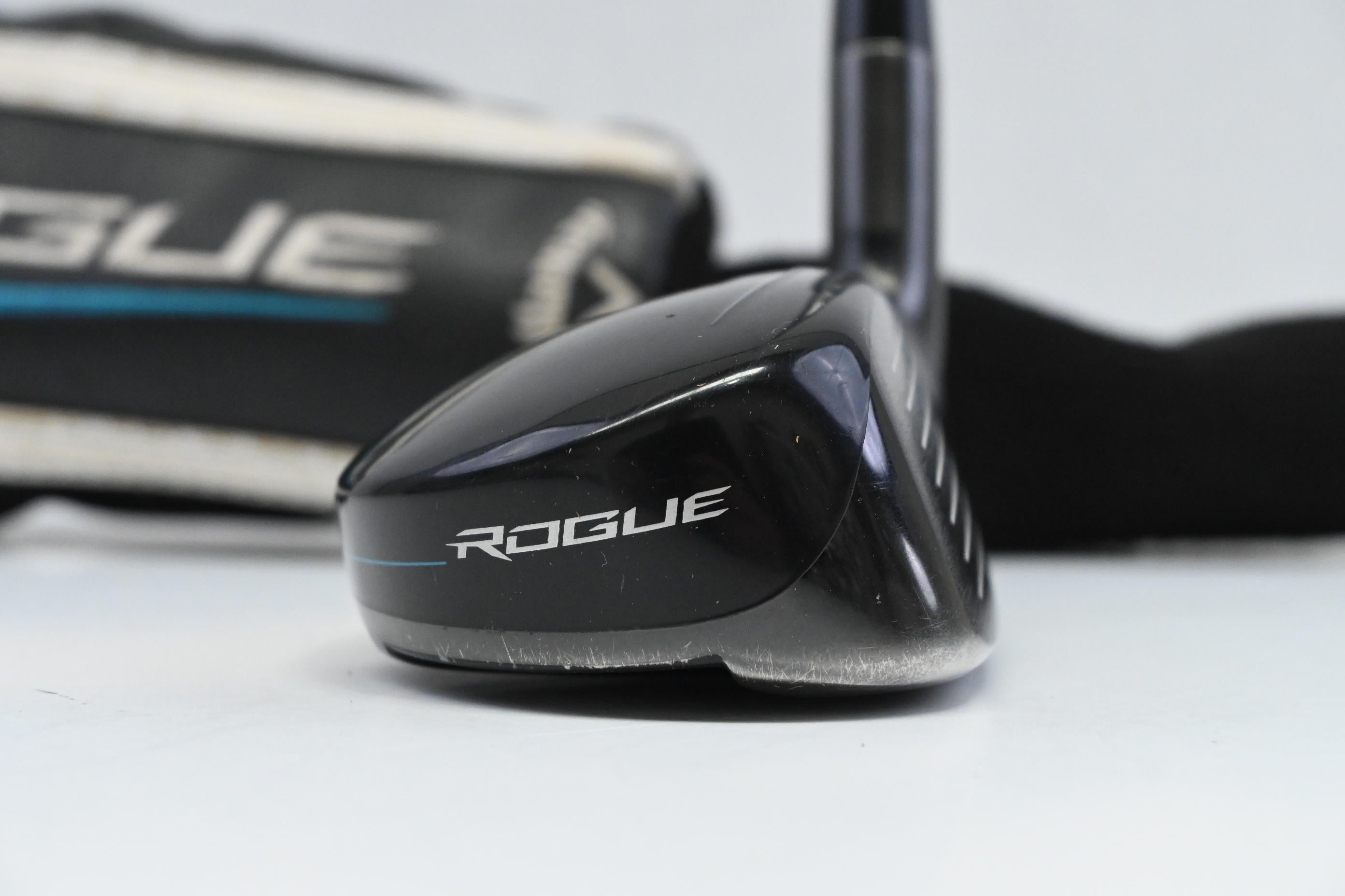 Callaway Rogue #4 Hybrid / 21 Degree / Regular Flex Aldila Synergy 60 Shaft