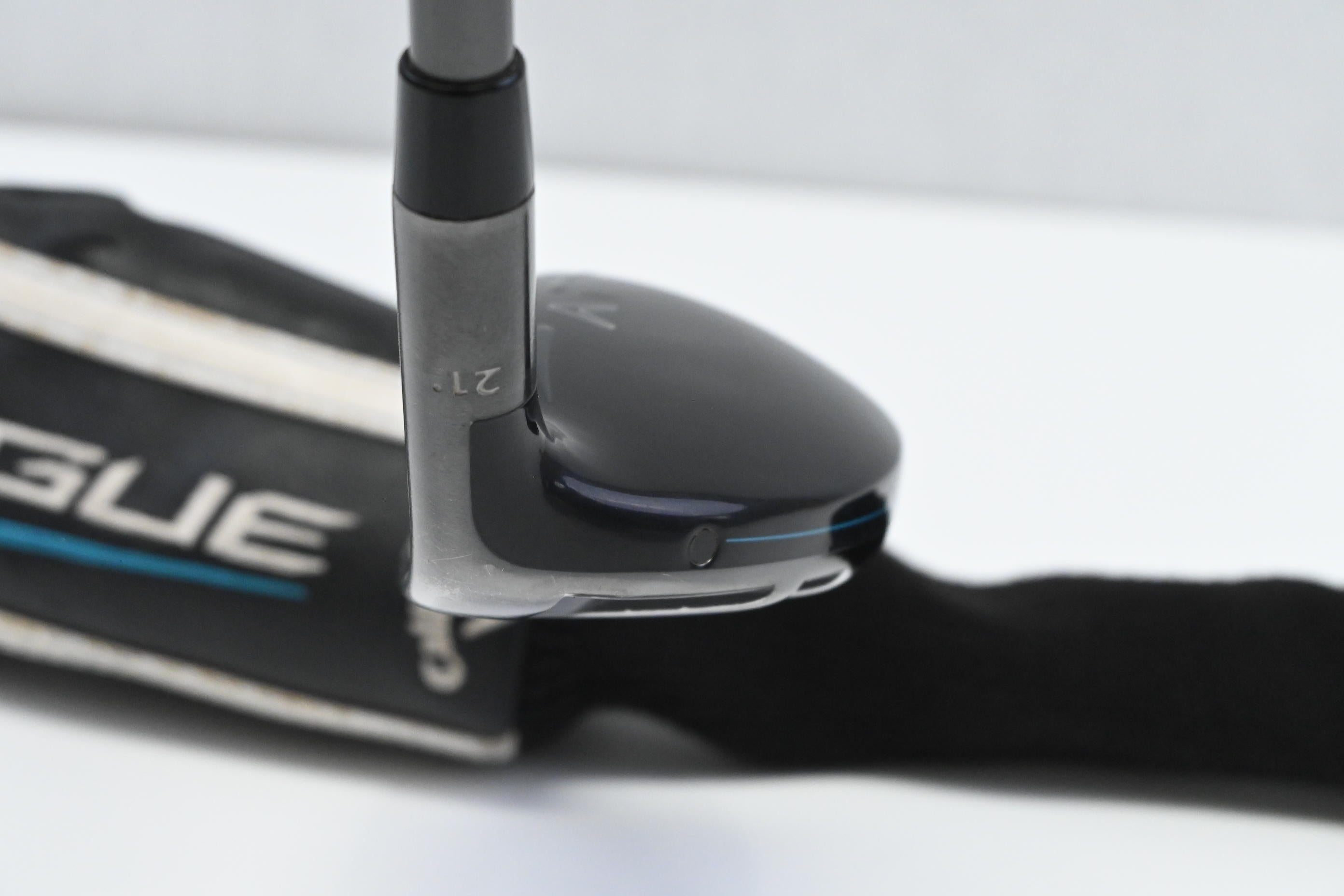 Callaway Rogue #4 Hybrid / 21 Degree / Regular Flex Aldila Synergy 60 Shaft