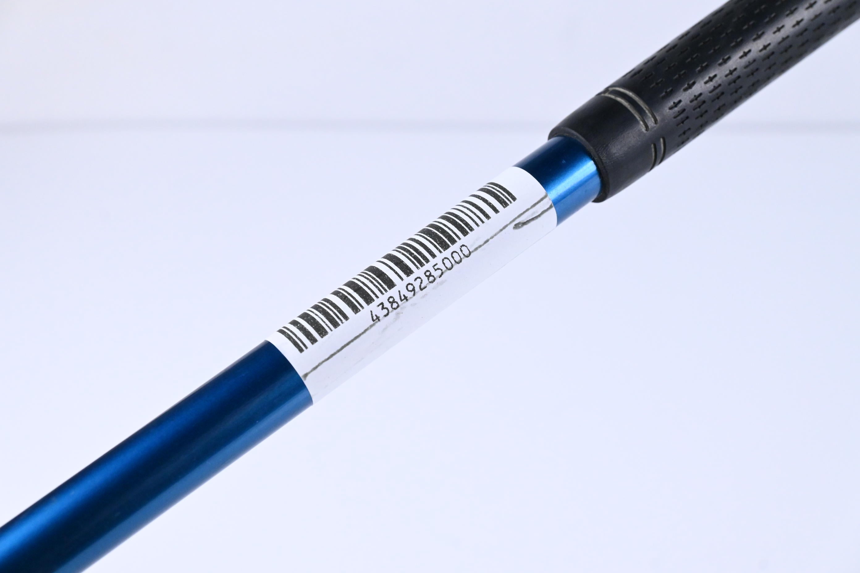 Titleist 907 D1 Driver / 10.5 Degree / Regular Flex Aldila VS Proto 'By You' 65 Shaft