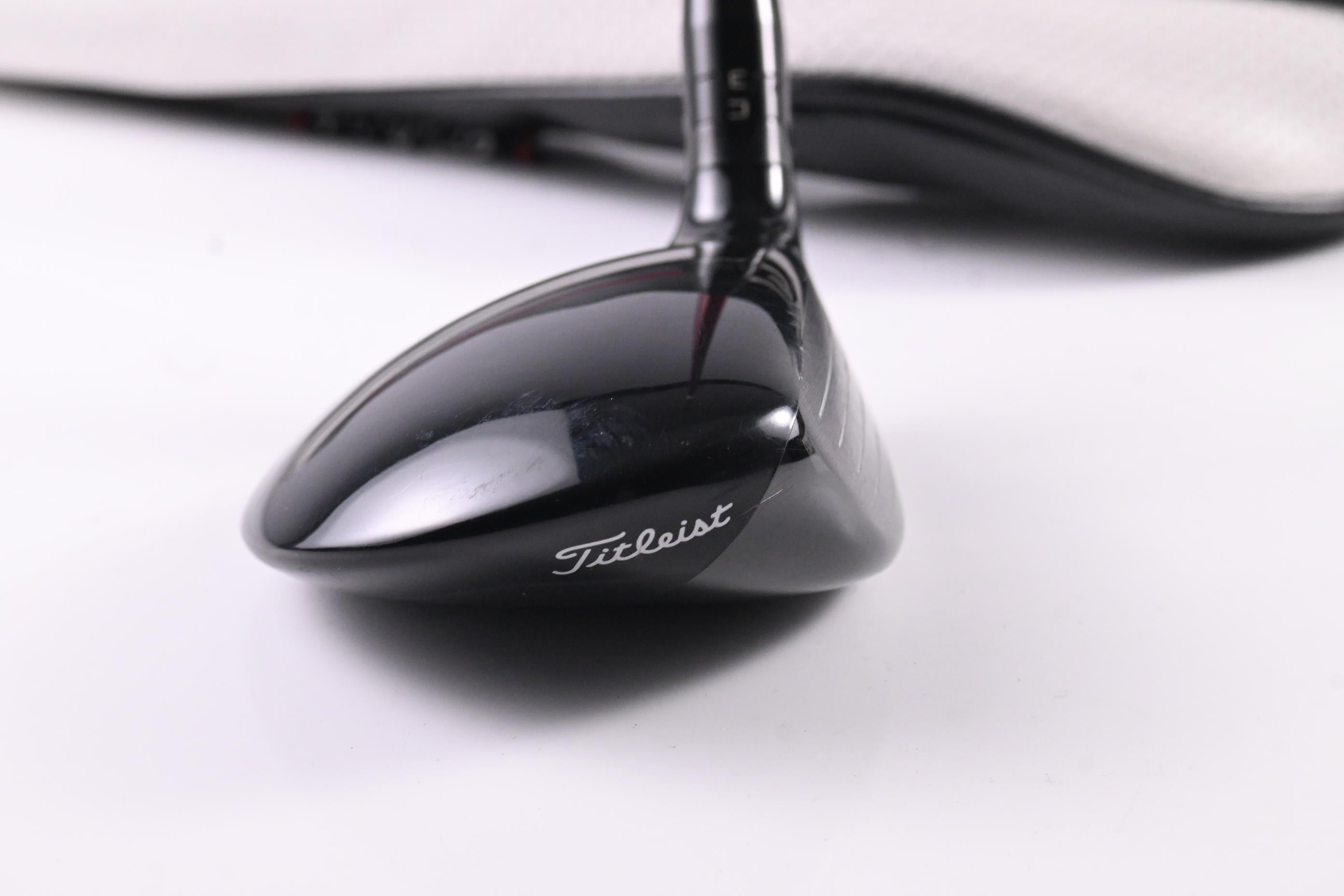 Titleist GT2 #7 Wood / 21 Degree / Regular Flex Project X Denali Red 60 Shaft