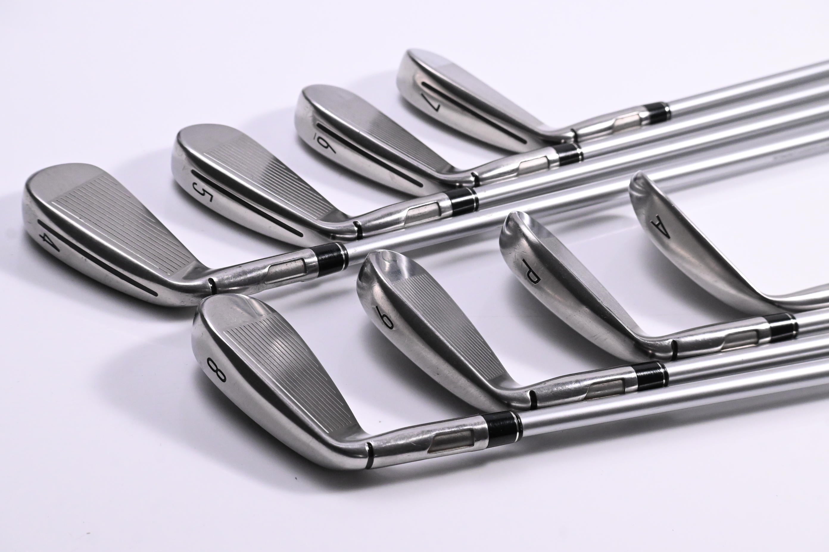 Taylormade M5 Irons / 4-PW+GW / Regular Flex Tensei CK Red 70 Shafts