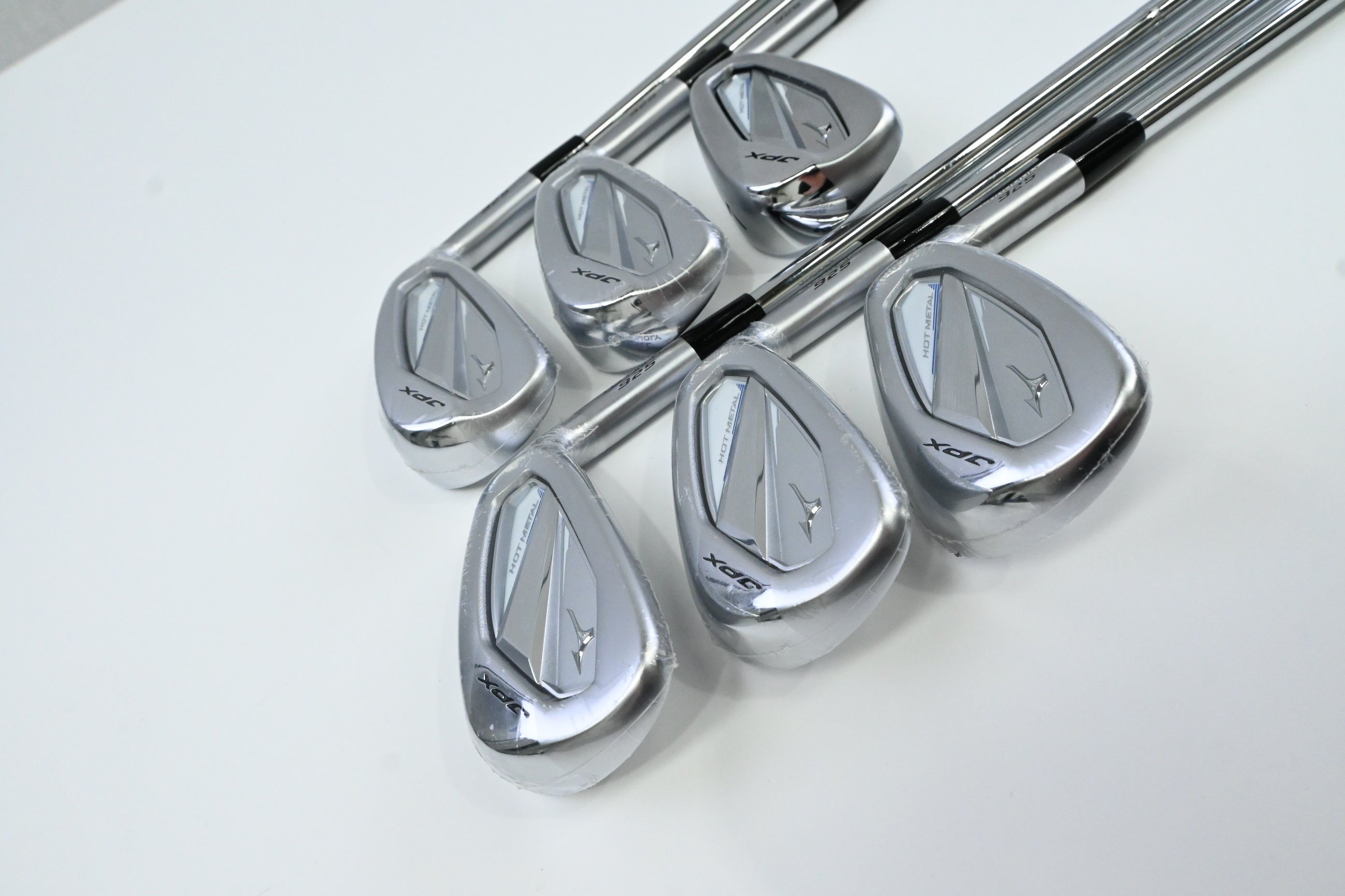 Mizuno JPX 925 Hot Metal Irons / 5-PW / Regular Flex KBS Tour Lite Shafts