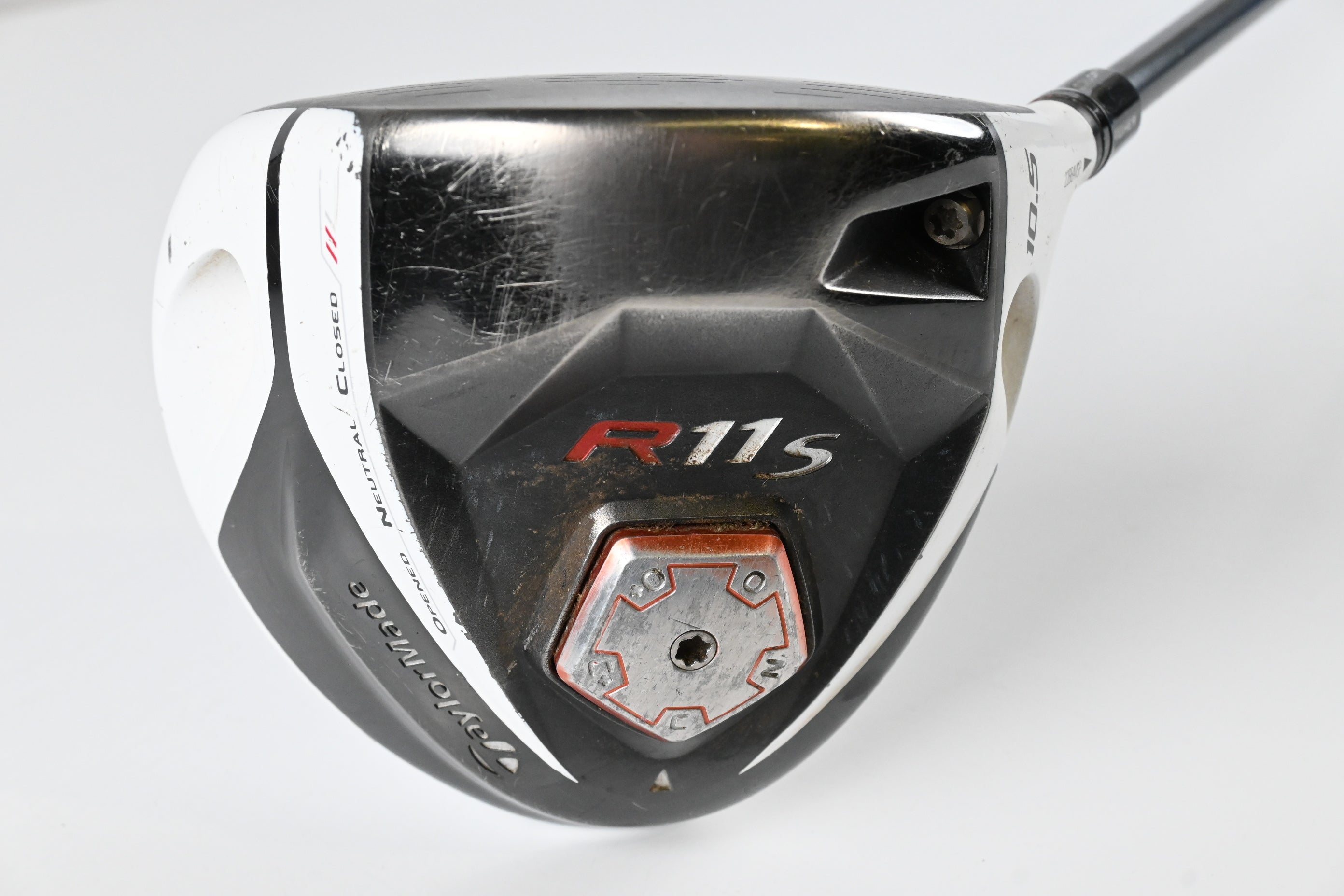 Taylormade R11S Driver / 10.5 Degree / Regular Flex Aldila RIP Phenom 60