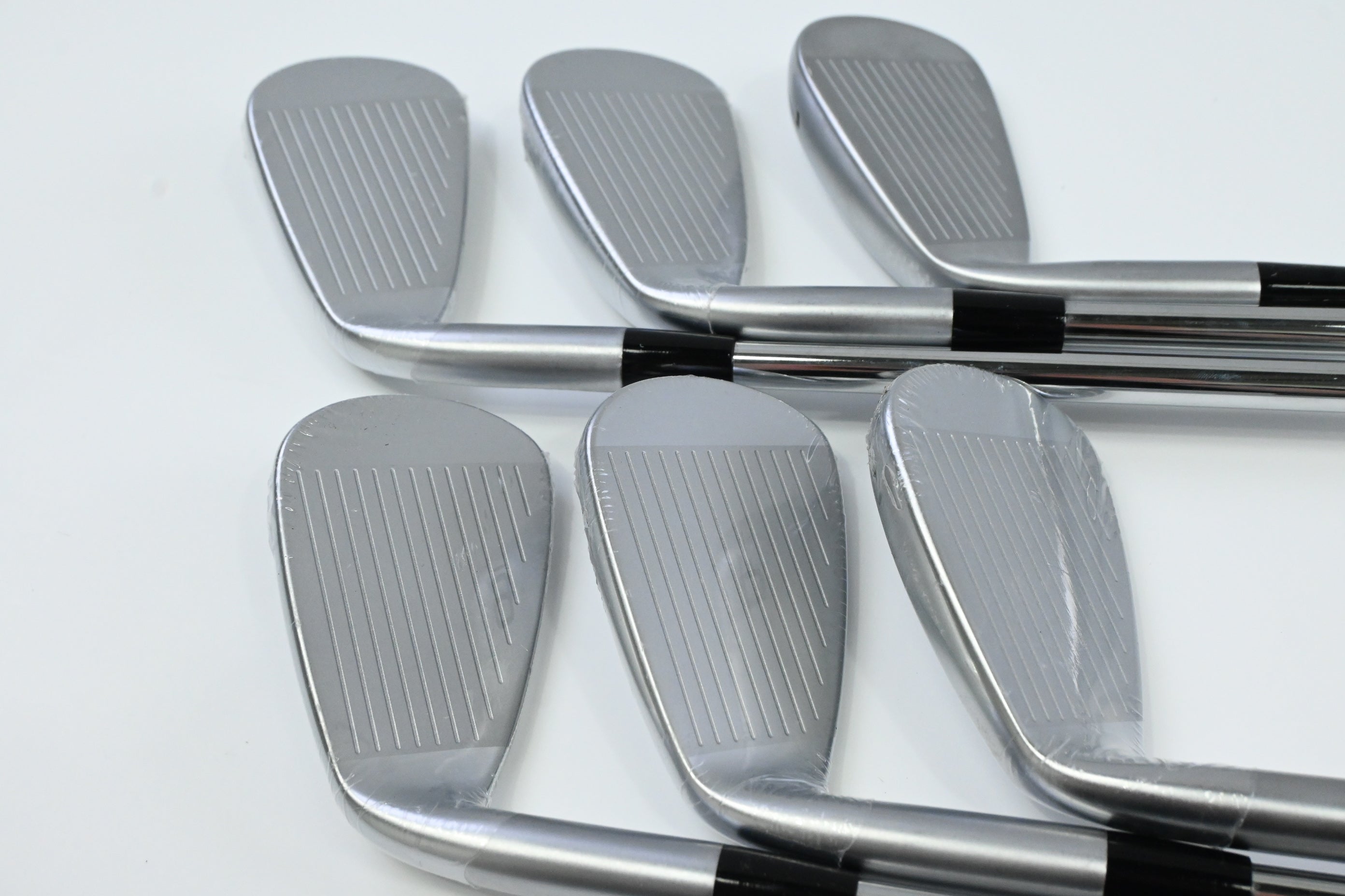 Mizuno JPX 925 Hot Metal Irons / 5-PW / Regular Flex KBS Tour Lite Shafts