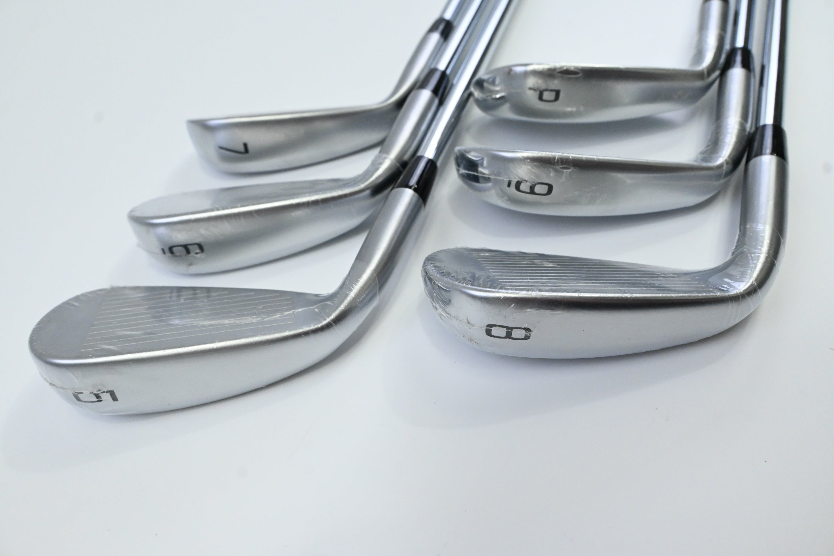 Mizuno JPX 925 Hot Metal Irons / 5-PW / Regular Flex KBS Tour Lite Shafts
