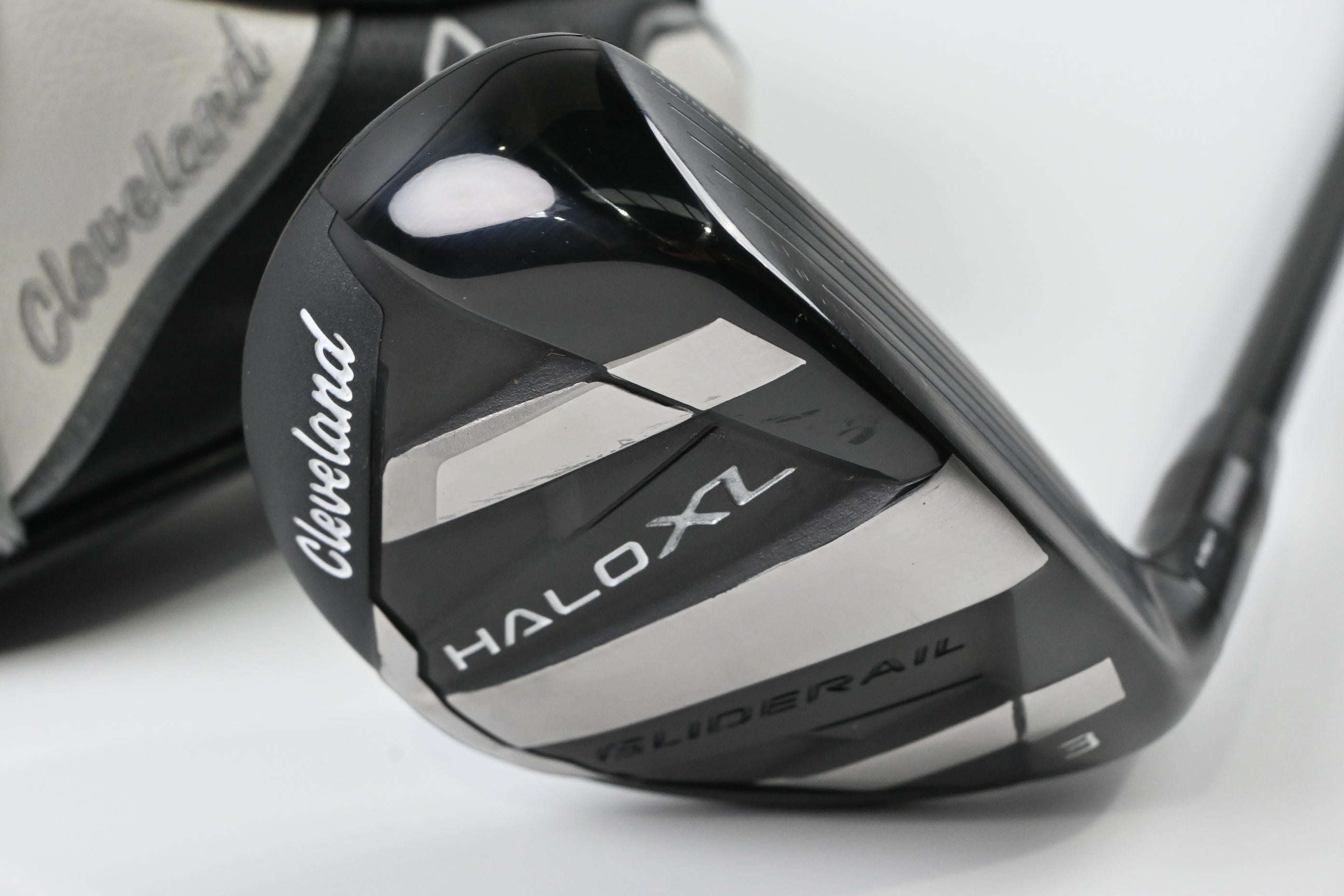Cleveland Halo XL #3 Hybrid / 18 Degree / Regular Flex Tensei AV Raw Blue 65