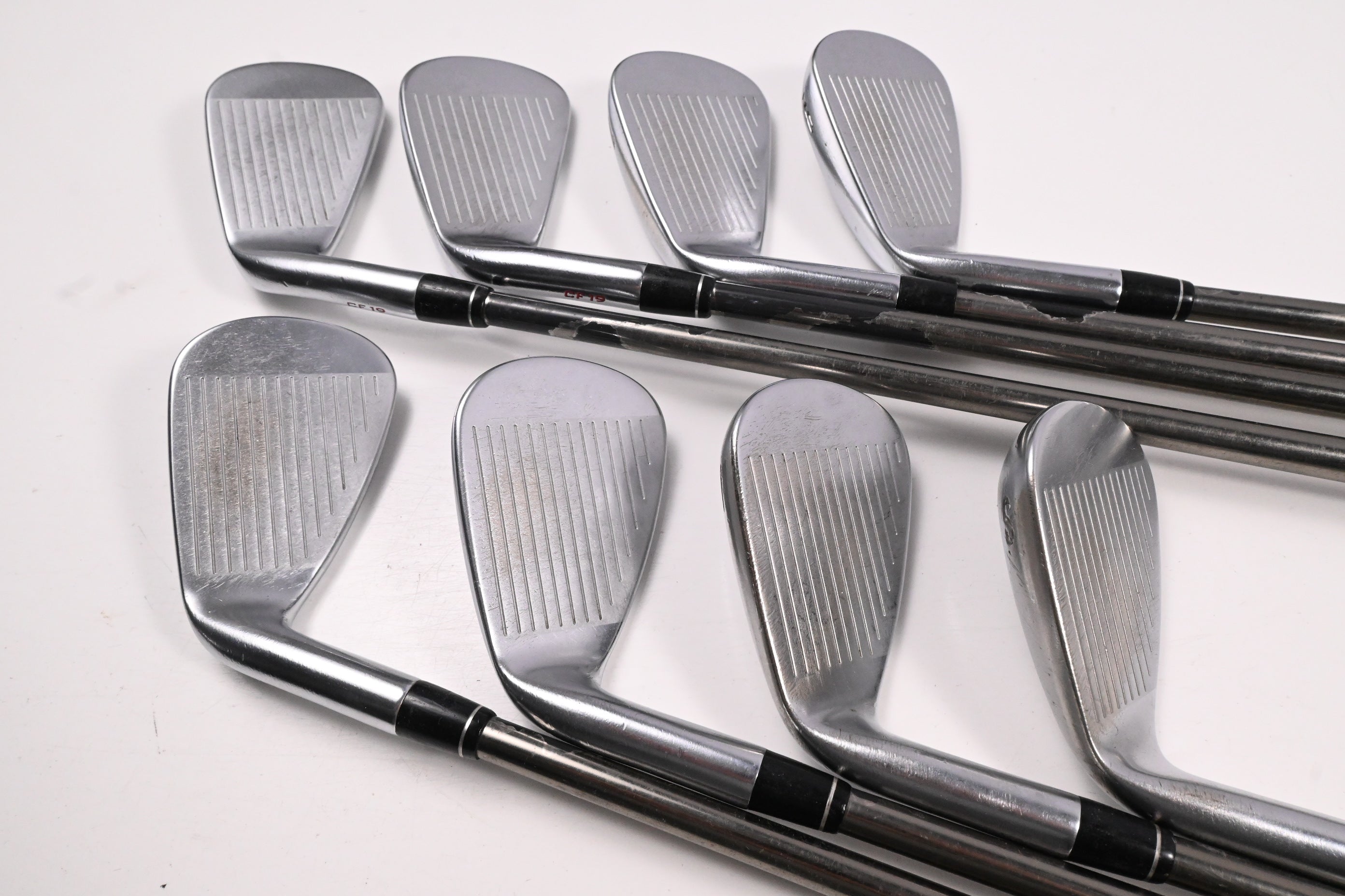 Callaway Apex 19 Irons / 5-PW+GW+SW / Regular Flex UST Recoil ESX 460 Shafts