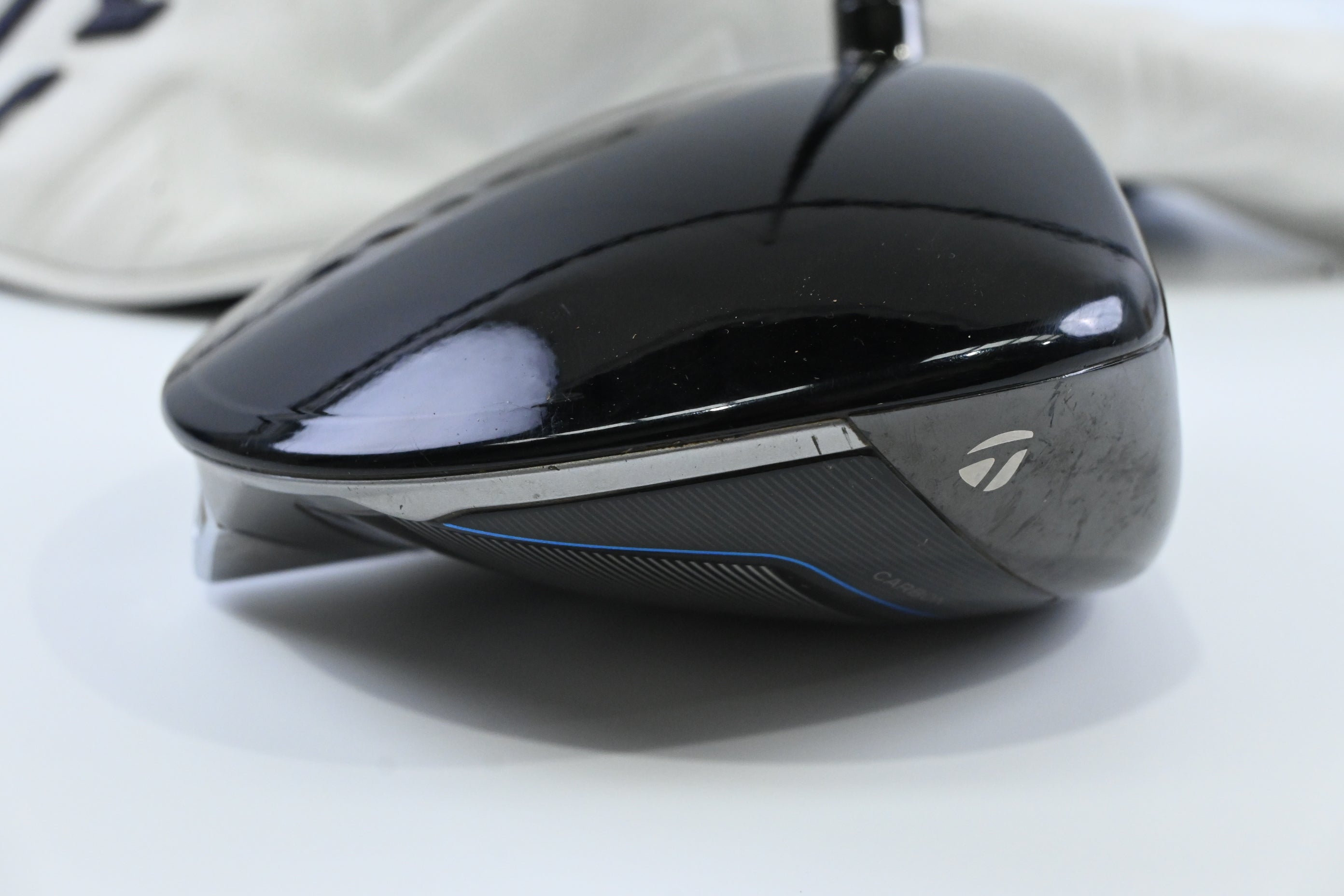 Taylormade Qi10 Driver / 10.5 Degree / Regular Flex HZRDUS Smoke Red RDX 60
