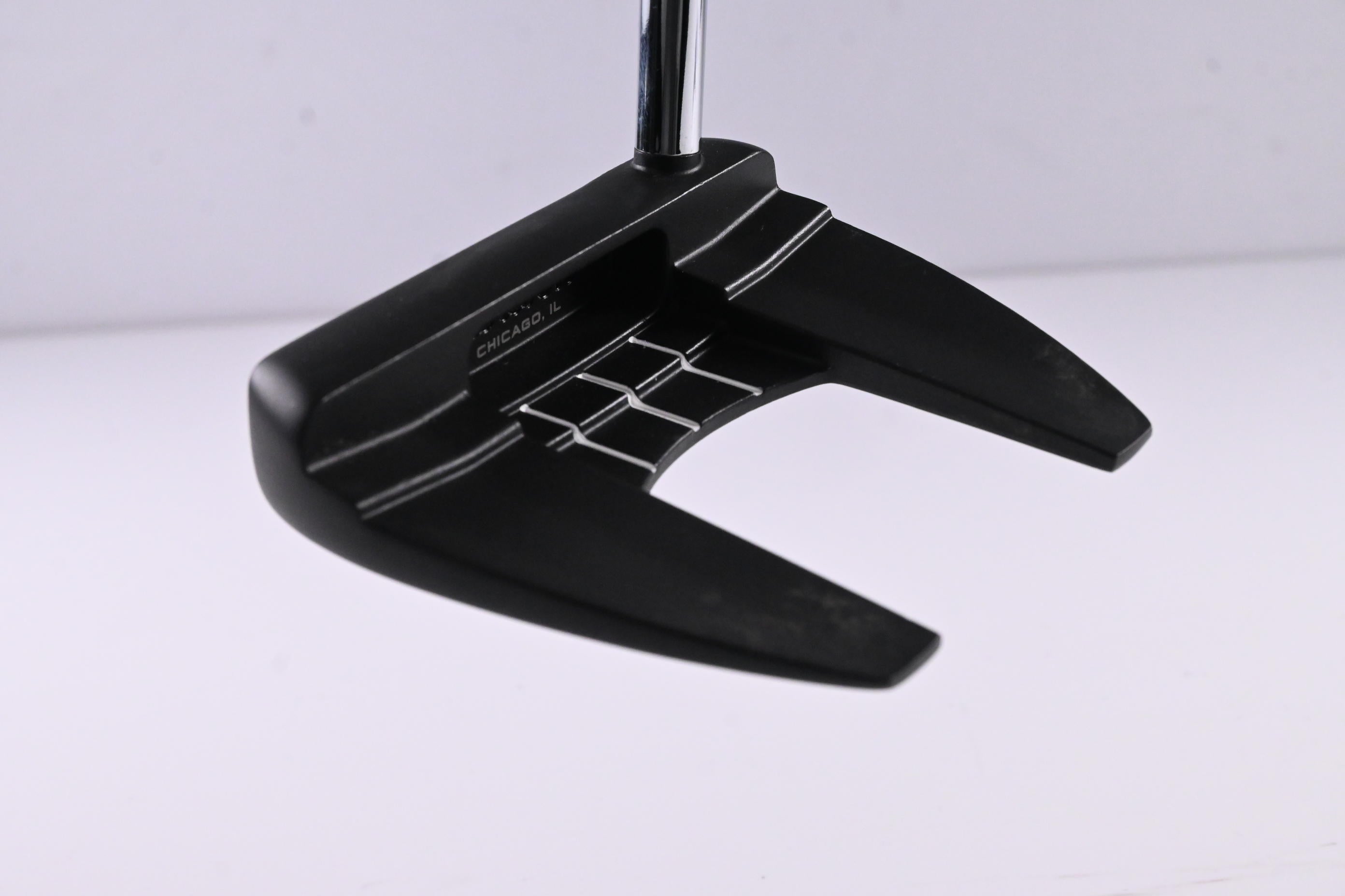 Left Hand Wilson Infinite 2024 Bucktown Putter / 34 Inch