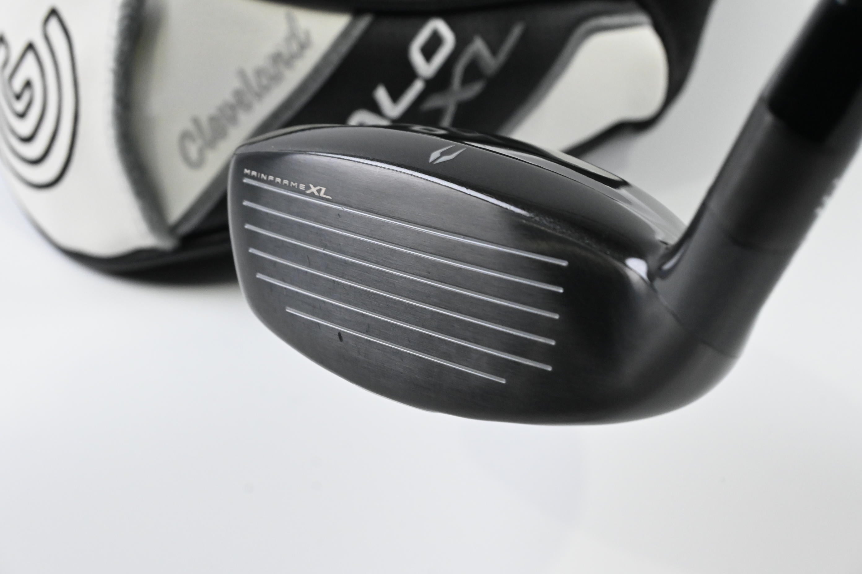 Cleveland Halo XL #3 Hybrid / 18 Degree / Regular Flex Tensei AV Raw Blue 65