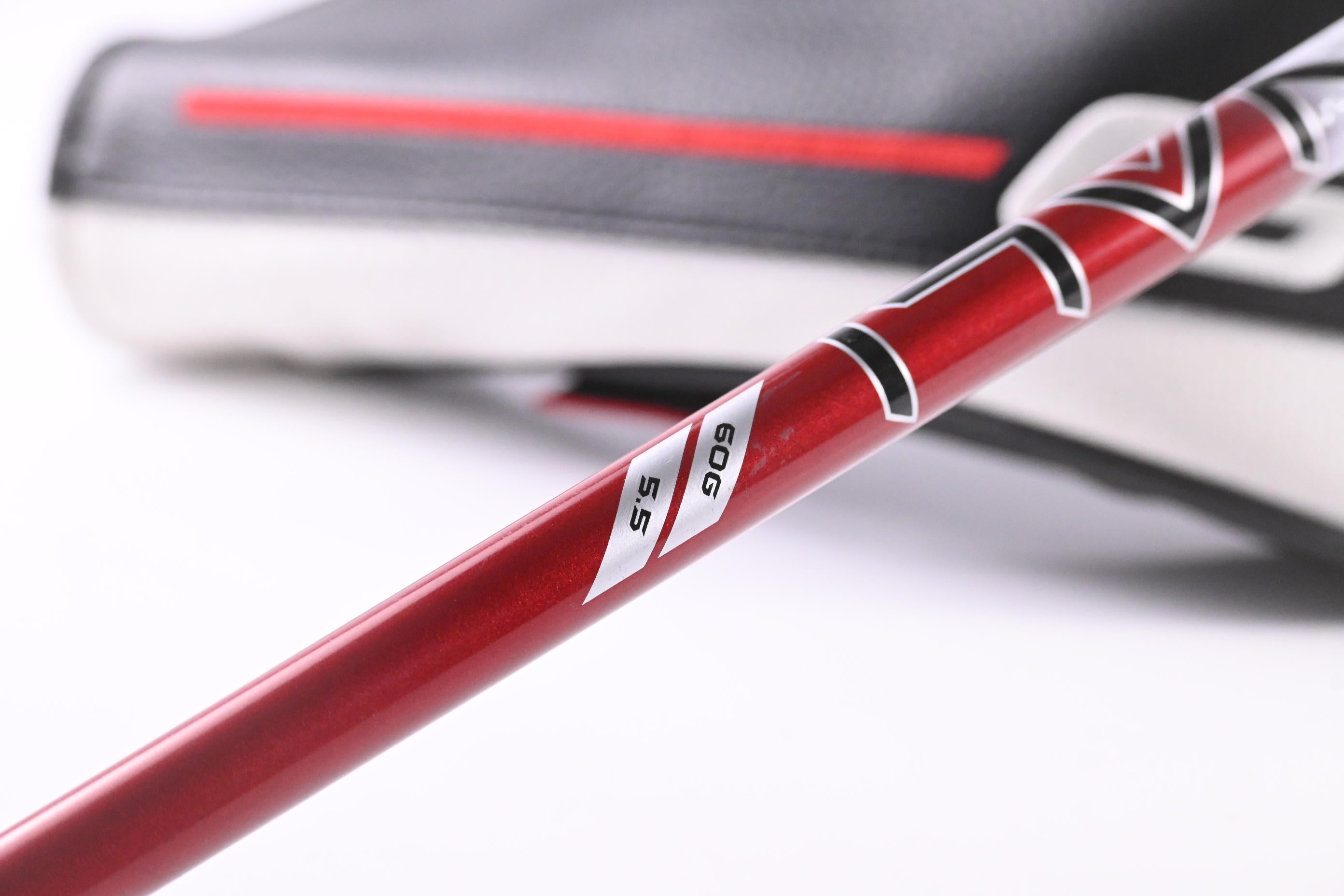 Titleist GT2 #5 Wood / 18 Degree / Regular Flex Project X Denali Red 60 Shaft