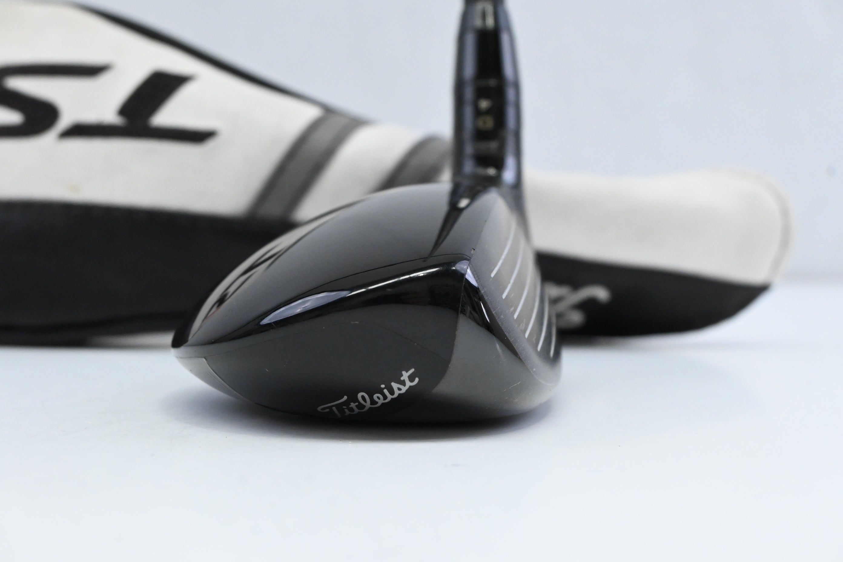 Titleist TSi2 #4 Hybrid / 21 Degree / Regular Flex Kuro Kage Black 55 Shaft