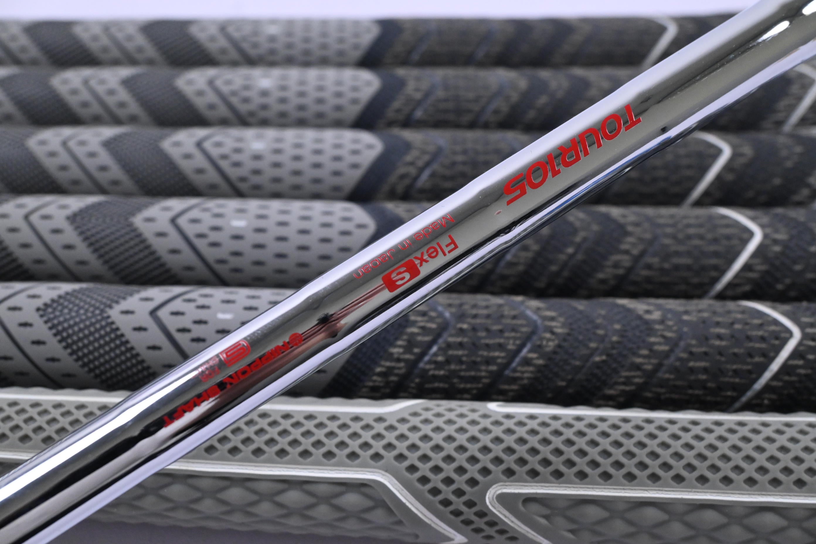 Srixon ZXi7 Irons / 4-PW / Stiff Flex N.S.Pro Modus 3 Tour 105 Shaft
