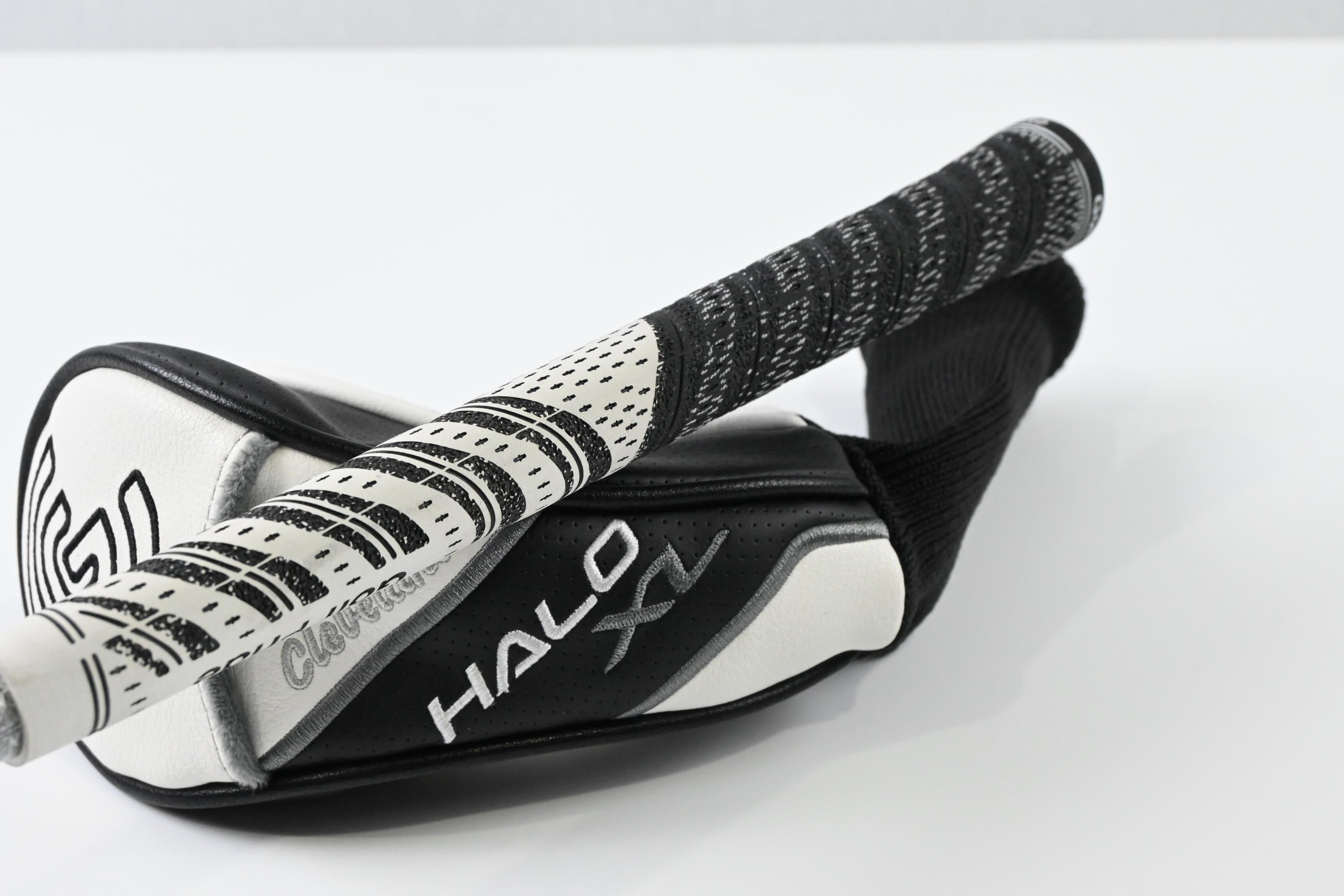 Cleveland Halo XL #3 Hybrid / 18 Degree / Regular Flex Tensei AV Raw Blue 65