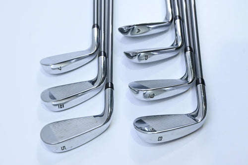 Callaway Elyte Irons / 5-PW+AW / Regular Flex Denali Charcoal 65 Shafts