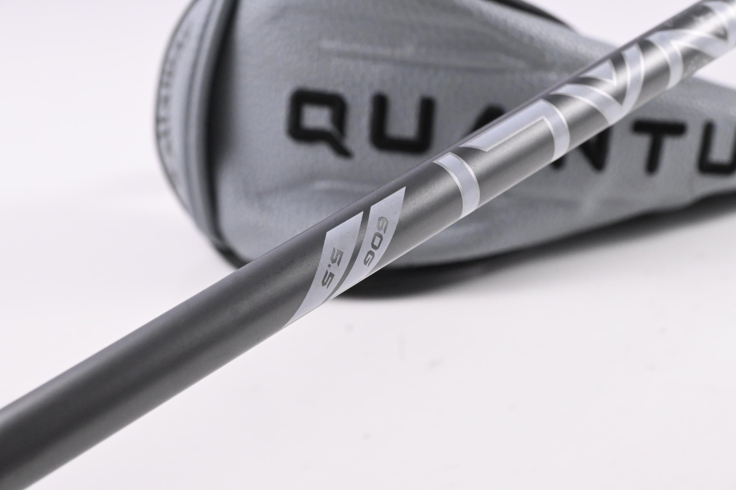 Callaway Quantum Max #4 Hybrid / 21 Degree / Regular Flex Denali Frost Silver 60