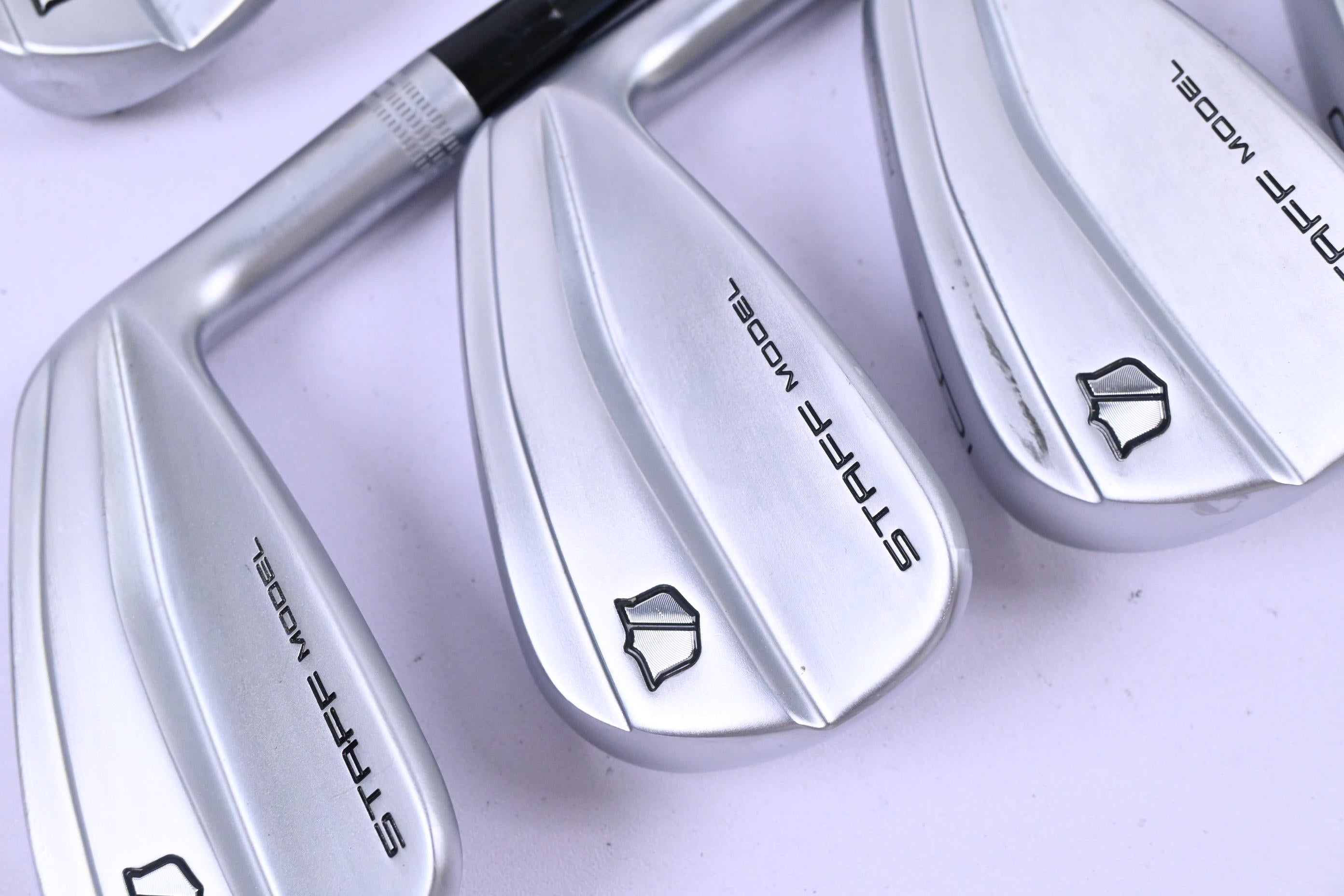Wilson Staff Model Blade 2026 Irons / 4-PW / Stiff Flex UST HX Recoil Dart 70