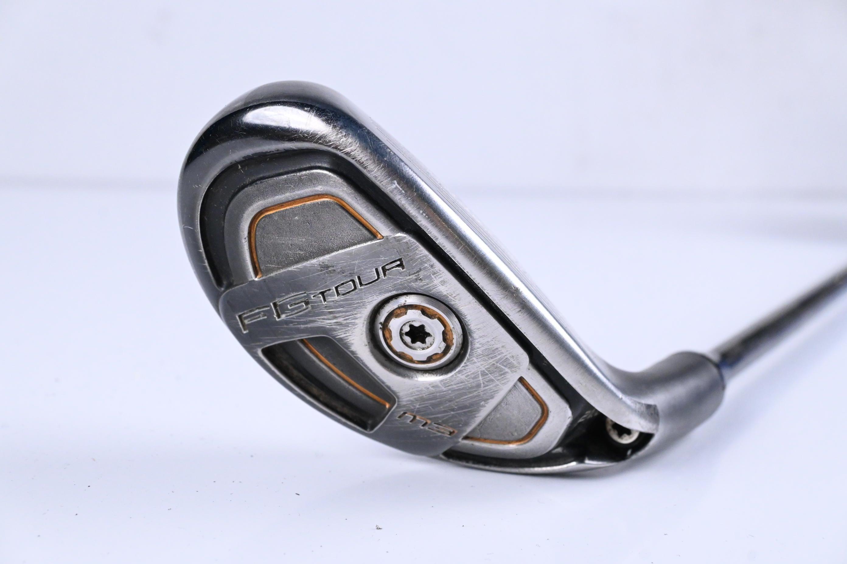 Wilson FG Tour M3 #4 Hybrid / 21 Degree / Regular Flex Aldila RIP Phenom 85