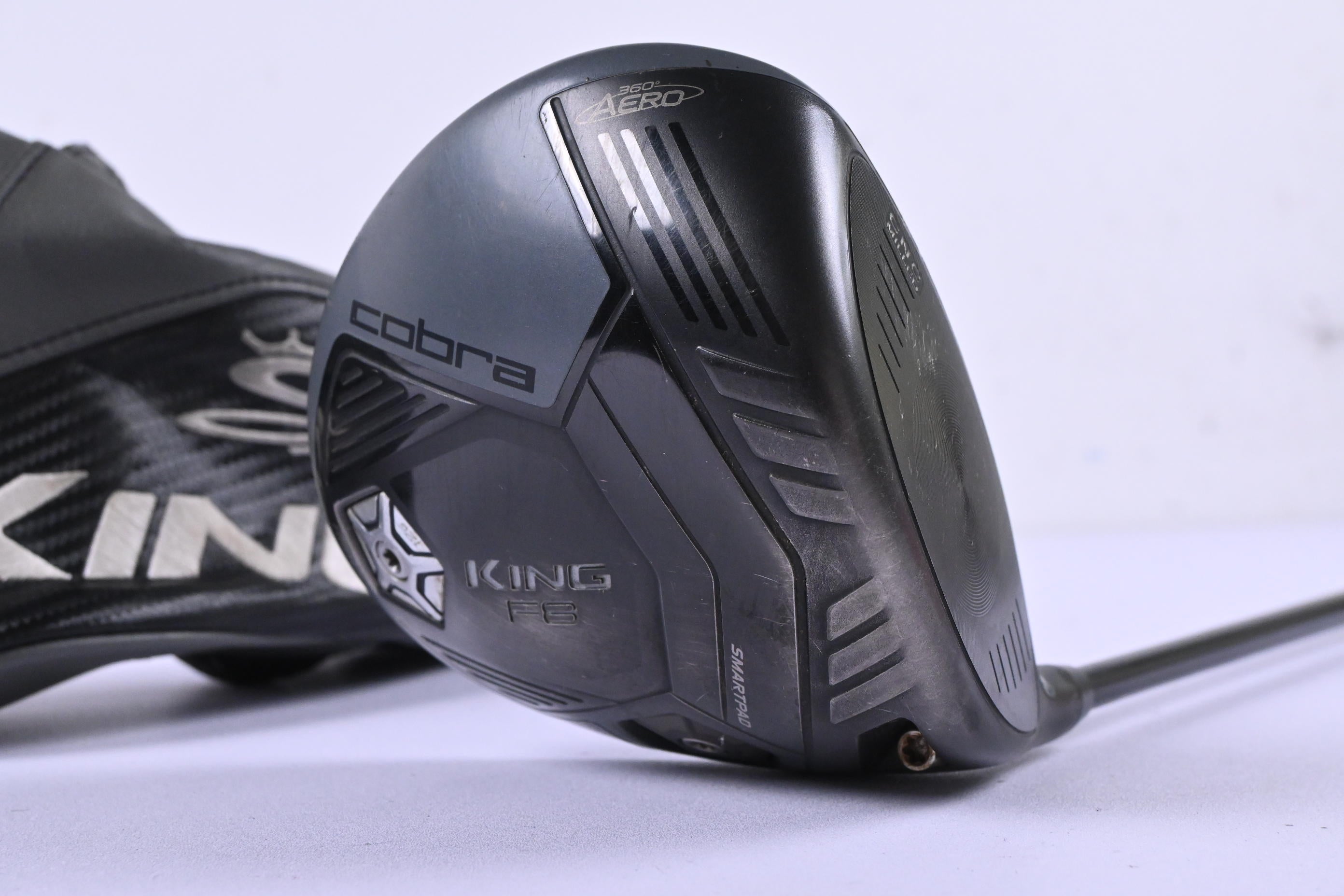 Cobra King F8 Driver / 10.5 Degree / Regular Flex Aldila NV Blue 60 Shaft