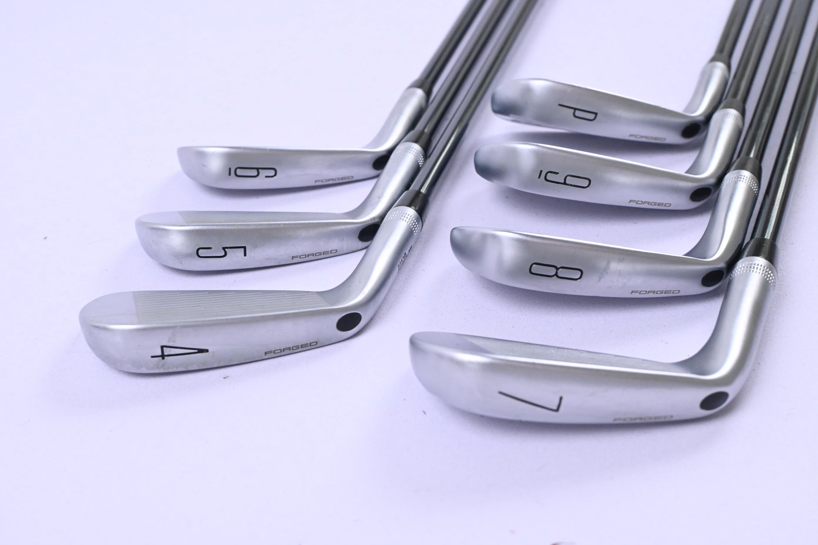 Wilson Staff Model Blade 2026 Irons / 4-PW / Stiff Flex UST HX Recoil Dart 70