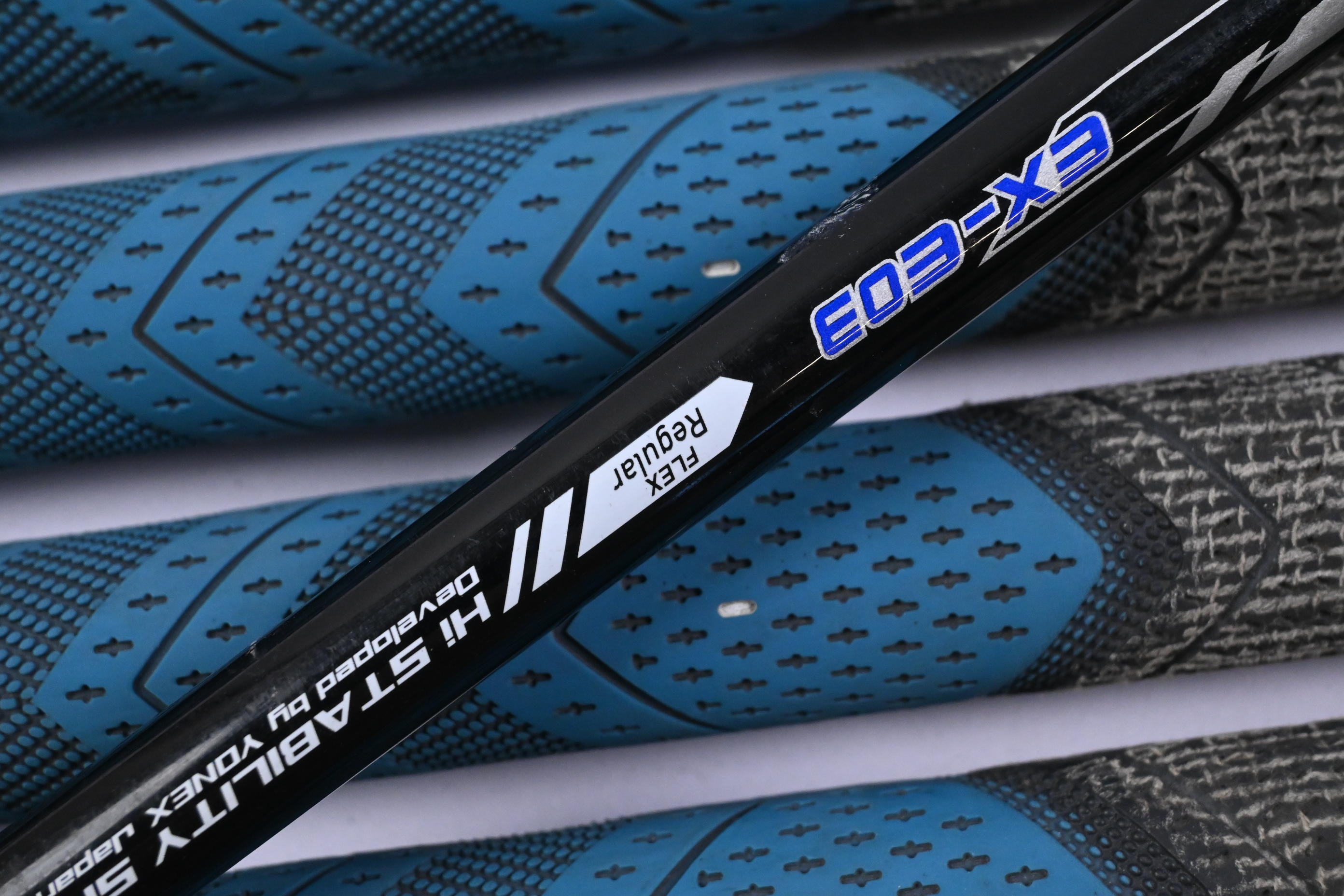 Yonex Ezone Elite 3 Irons / 5-PW+SW / Regular Flex Yonex EX-E03 Shafts
