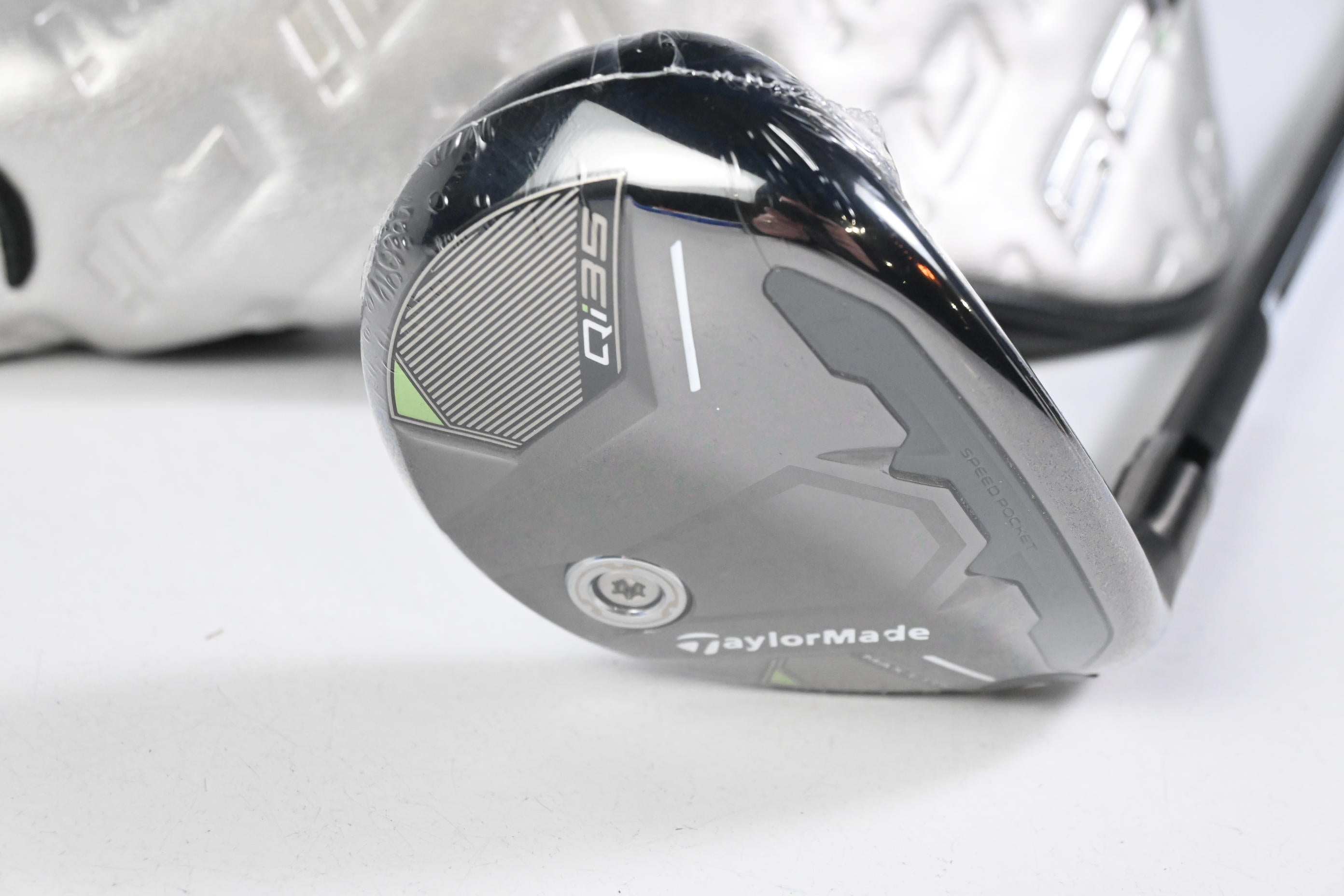 Taylormade Qi35 Max Lite #5 Hybrid / 27 Degree / Senior Flex Vanquish 4 Shaft